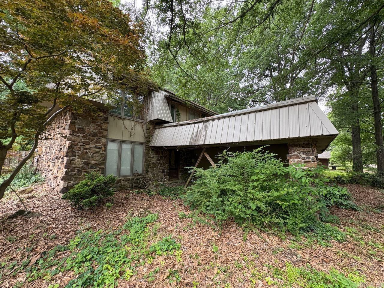 QUAIL HOLLOW - Residential