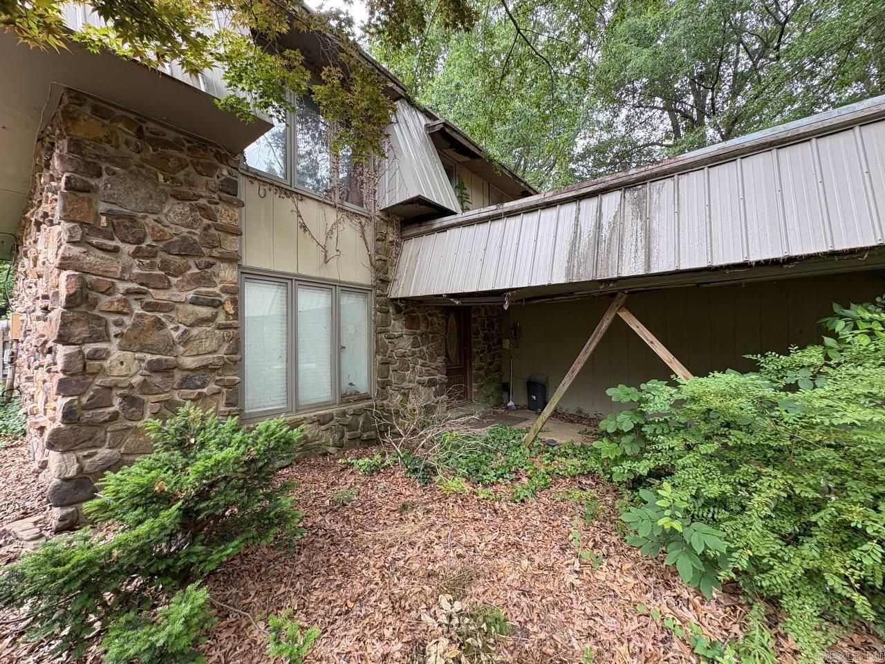 QUAIL HOLLOW - Residential