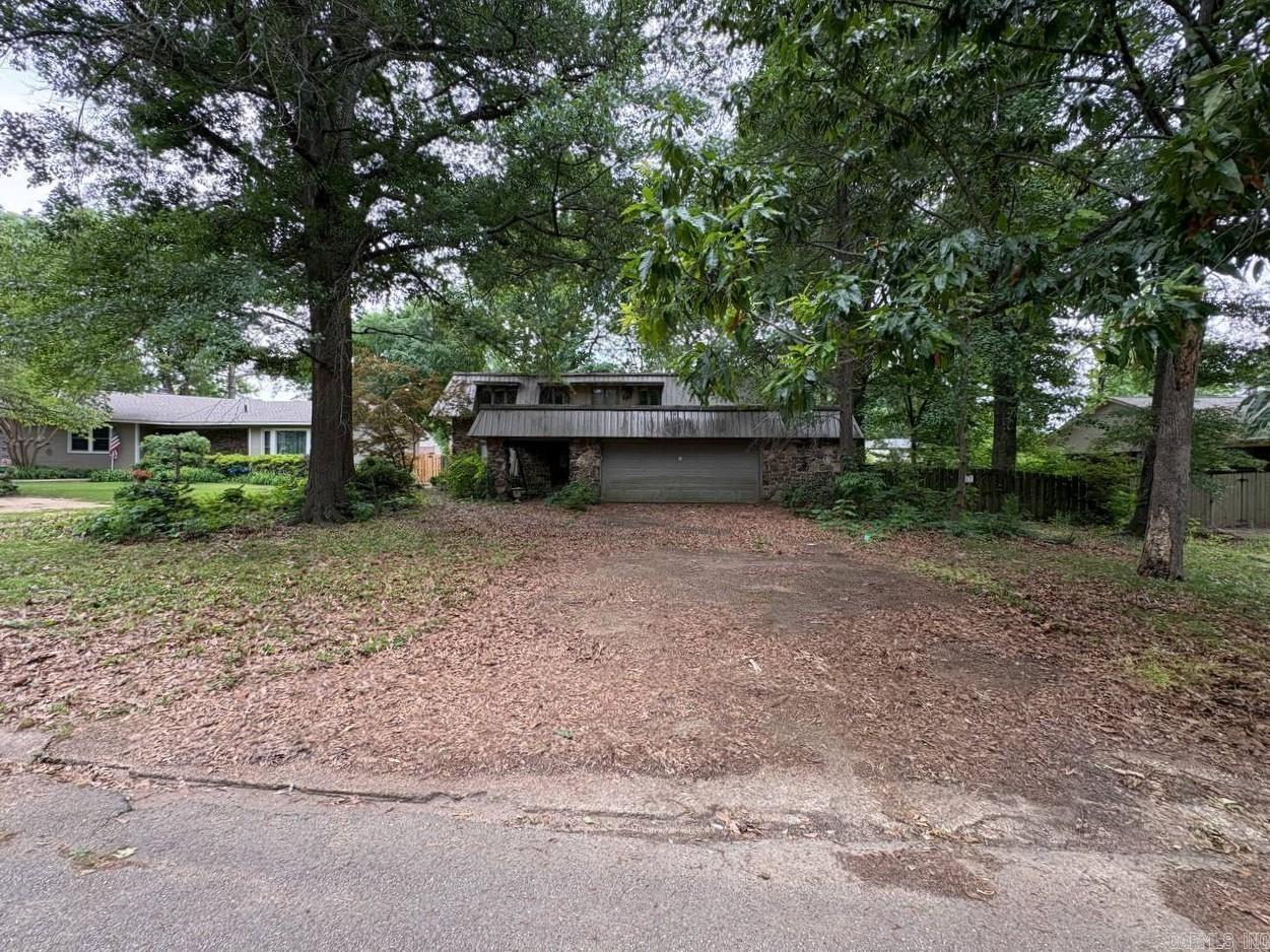 QUAIL HOLLOW - Residential