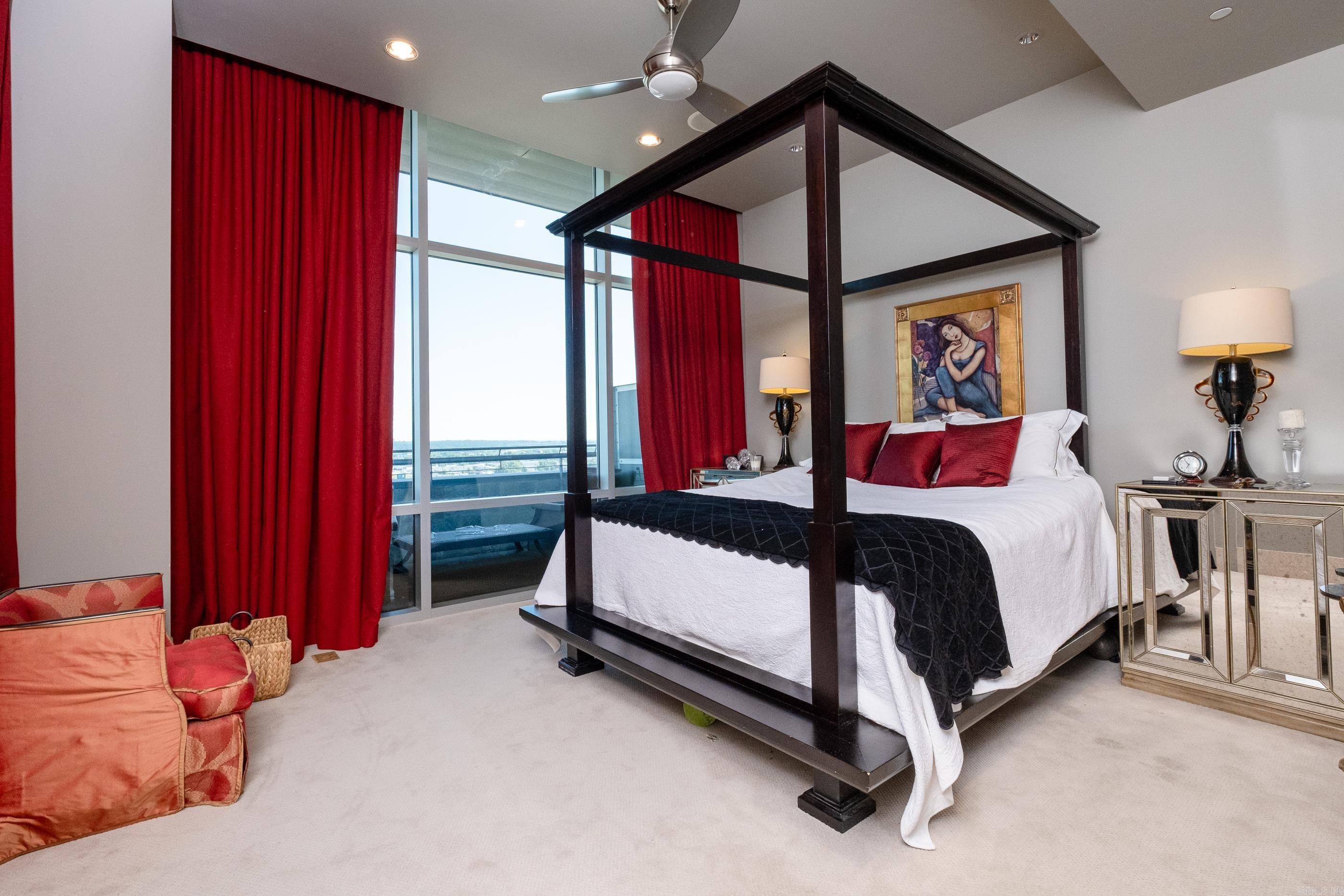 300 THIRD HPR - Residential