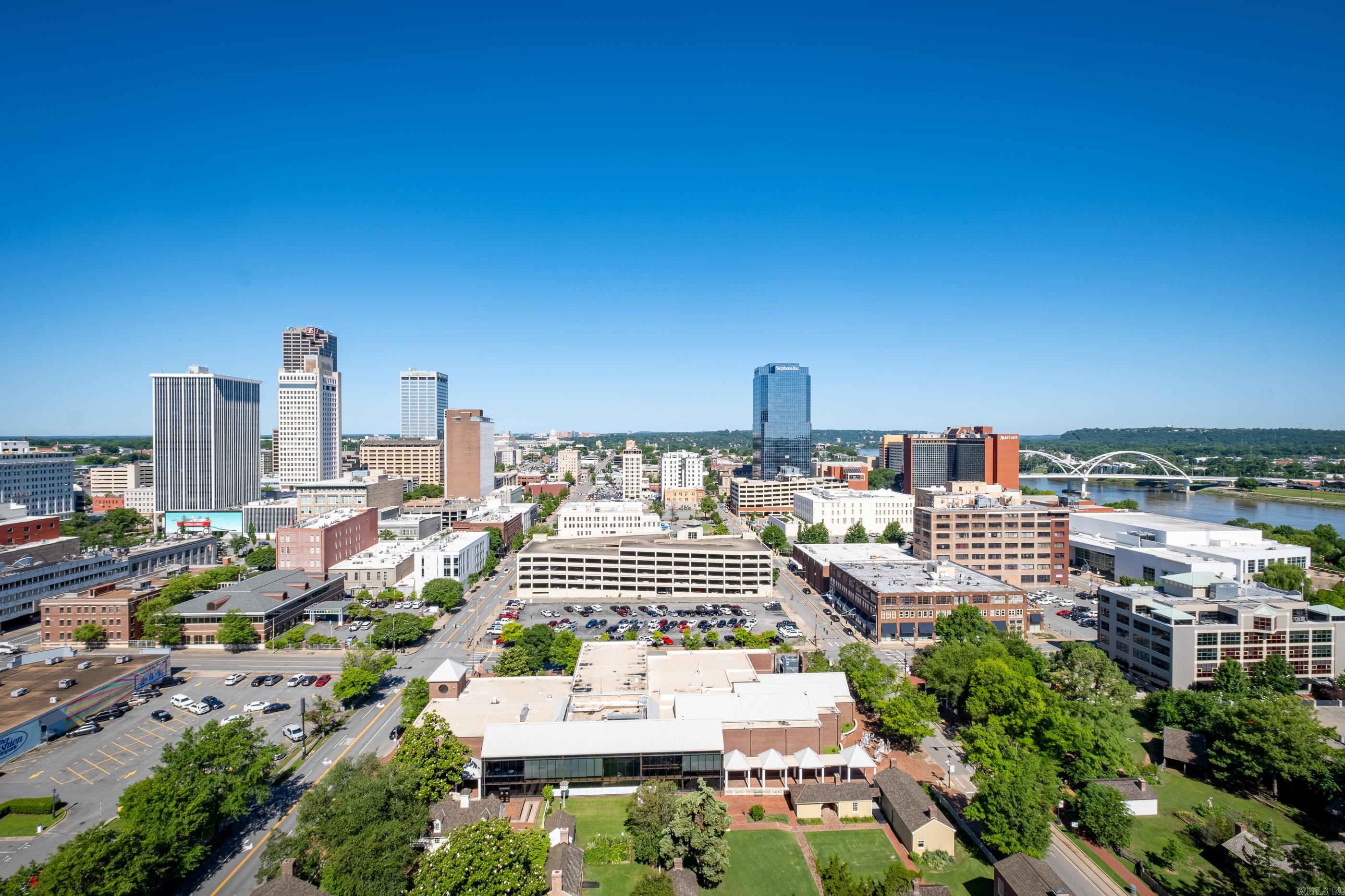 300 THIRD HPR - Residential