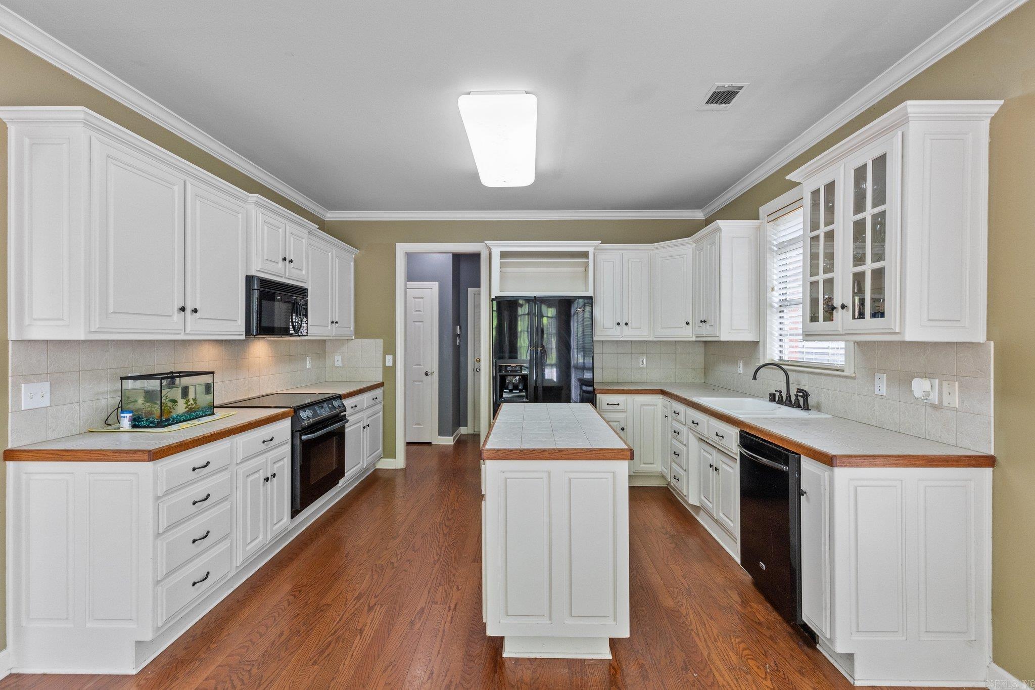 SOUTH SHORE ADDN - Residential