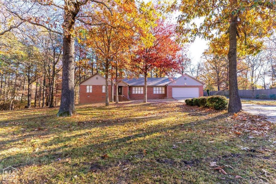 Welcome to market 3200 Rosalee Road! Nestled in the Valley View School District, situated on a .88 +/- acre lot, is an all brick beauty boasting 2,543 sq ft of well laid out living space across one floor. Featuring three bedrooms, two and a half baths, eat-in kitchen, dining room, living room, and den. You'll love the dead end street, beautiful trees, wood-burning fireplace, as well as the new roof put on in June 2023!