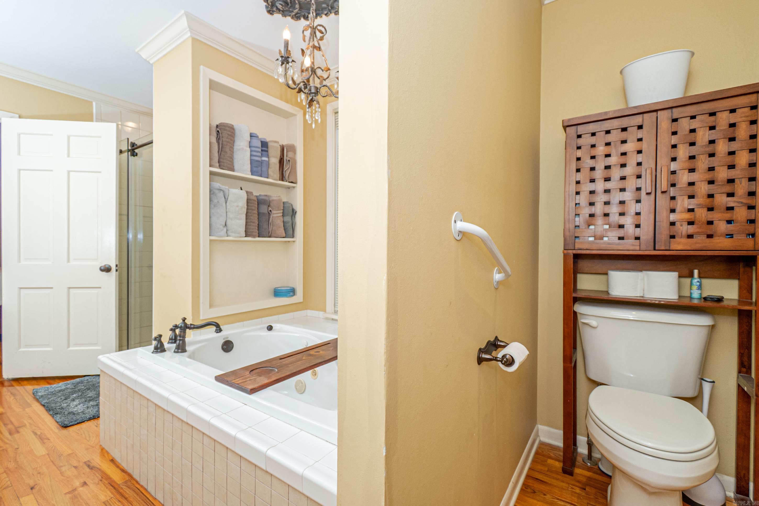 MIKE BERG LAKE - Residential