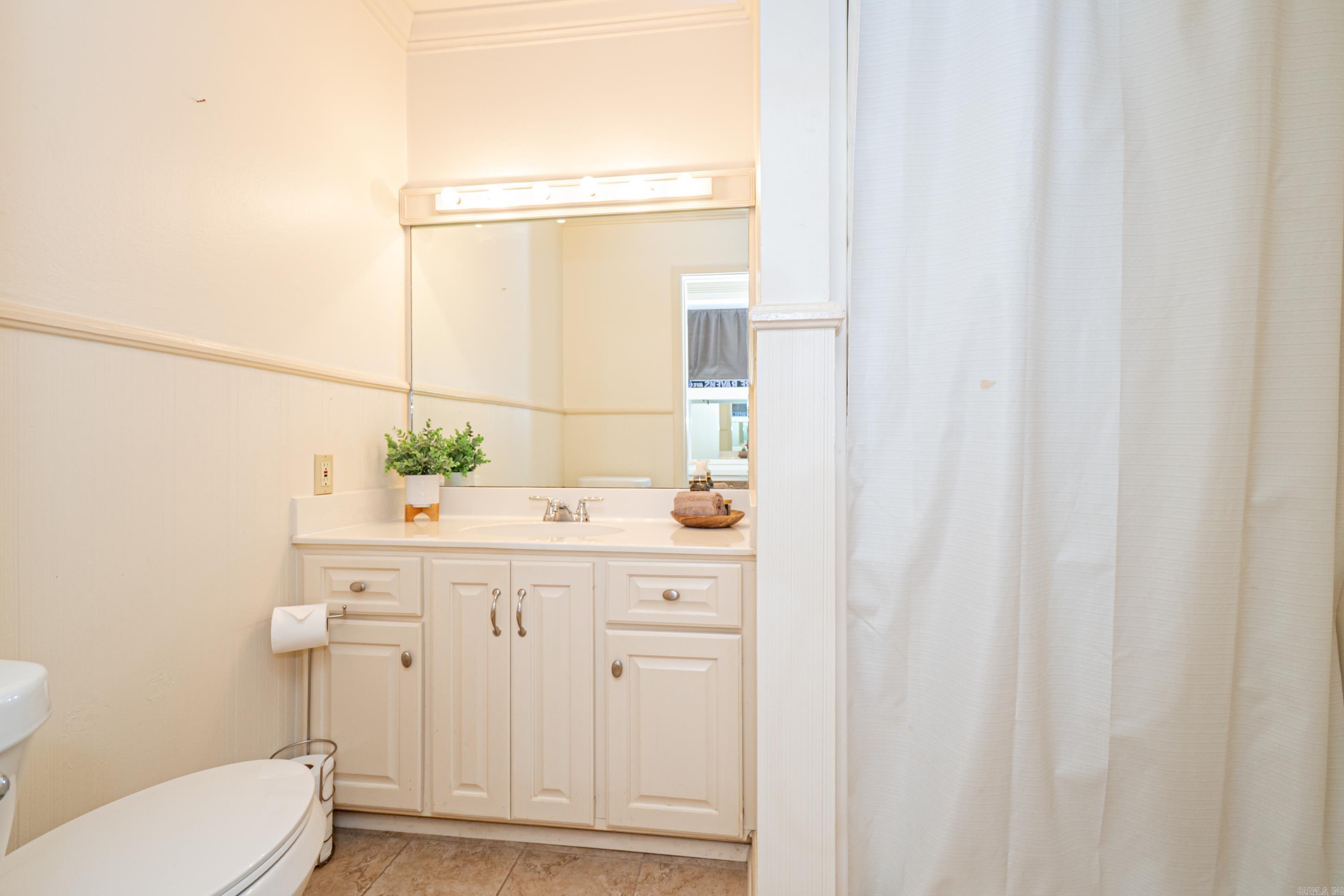 MIKE BERG LAKE - Residential