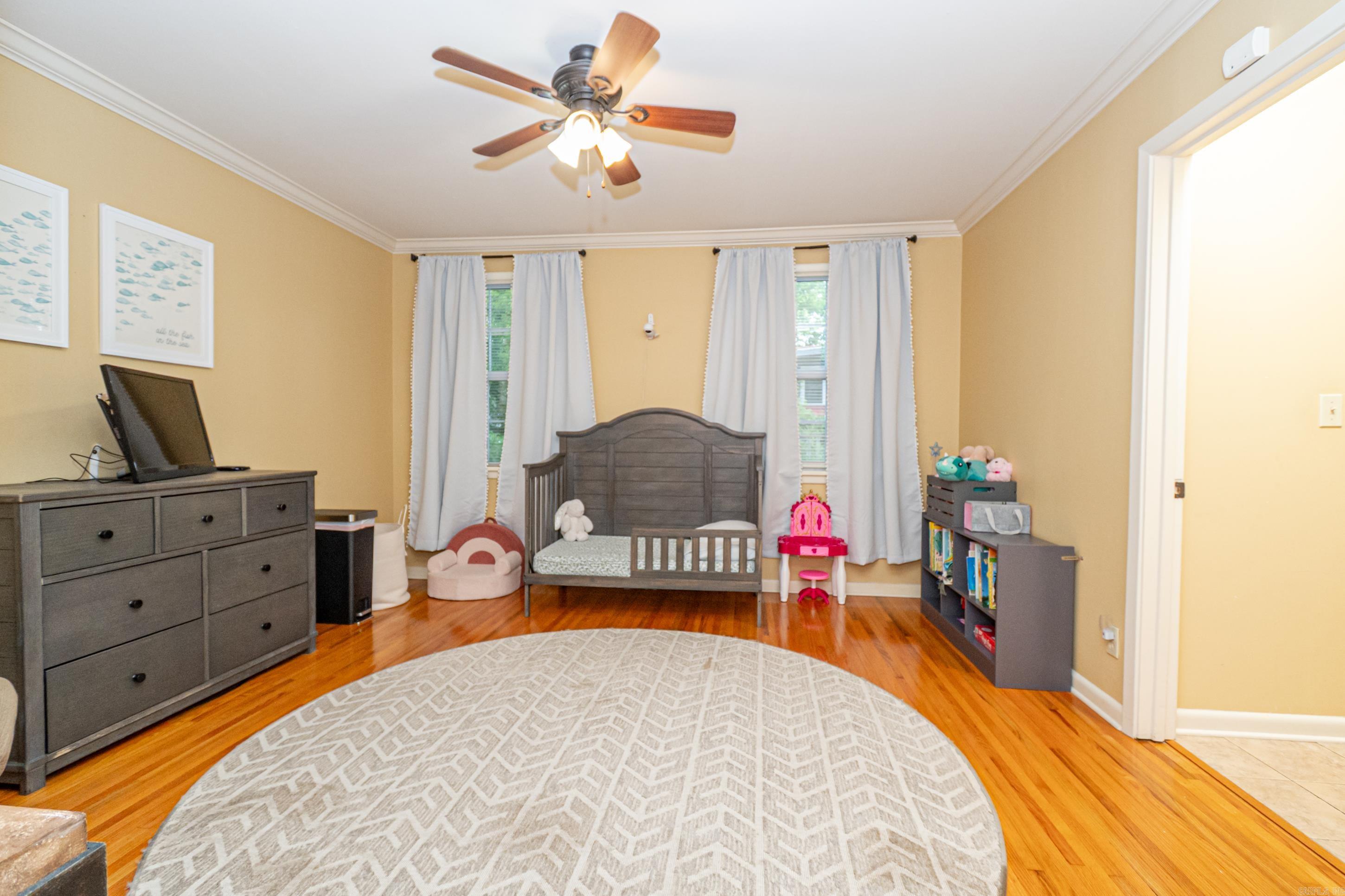 MIKE BERG LAKE - Residential