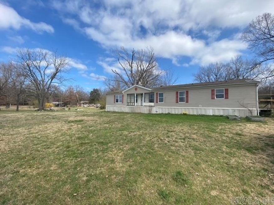 Check this one out! This three bedroom, two bath home is sitting on 1 ac m/l with no restrictions! Minutes from White River Access and minutes from in town amenities. You will love the setting.