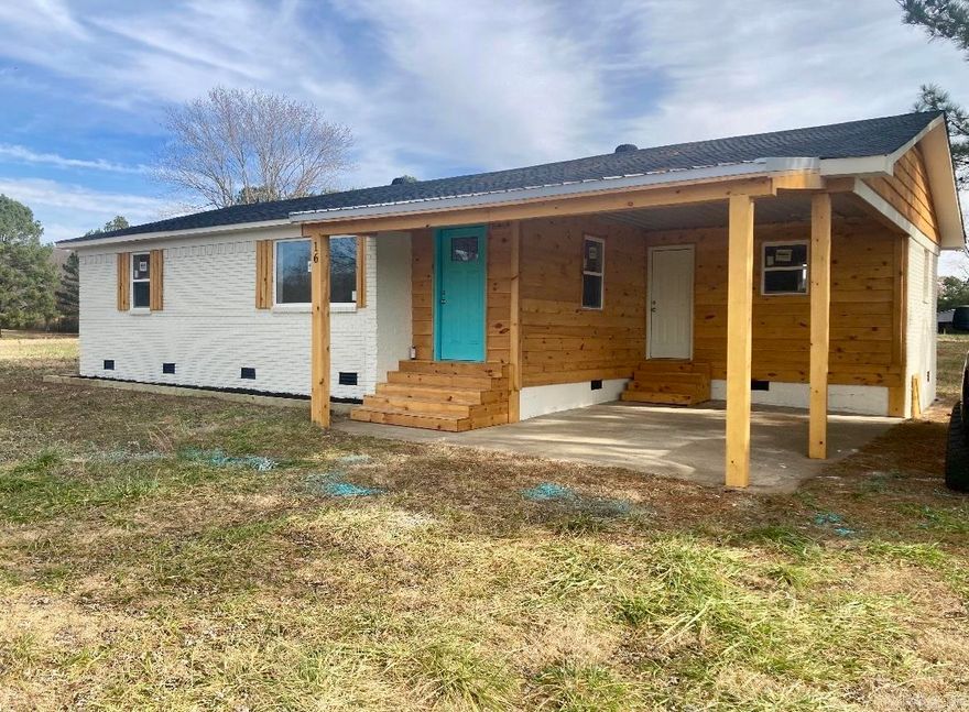 Come check out this nice 3Bed 2bath home right outside Conway city limits.  If you are looking for a nice home right outside city limits this is the one!  This home has an updated roof, new LVP Flooring, stylish features, and more! Schedule your showing today!  Agents see remarks!