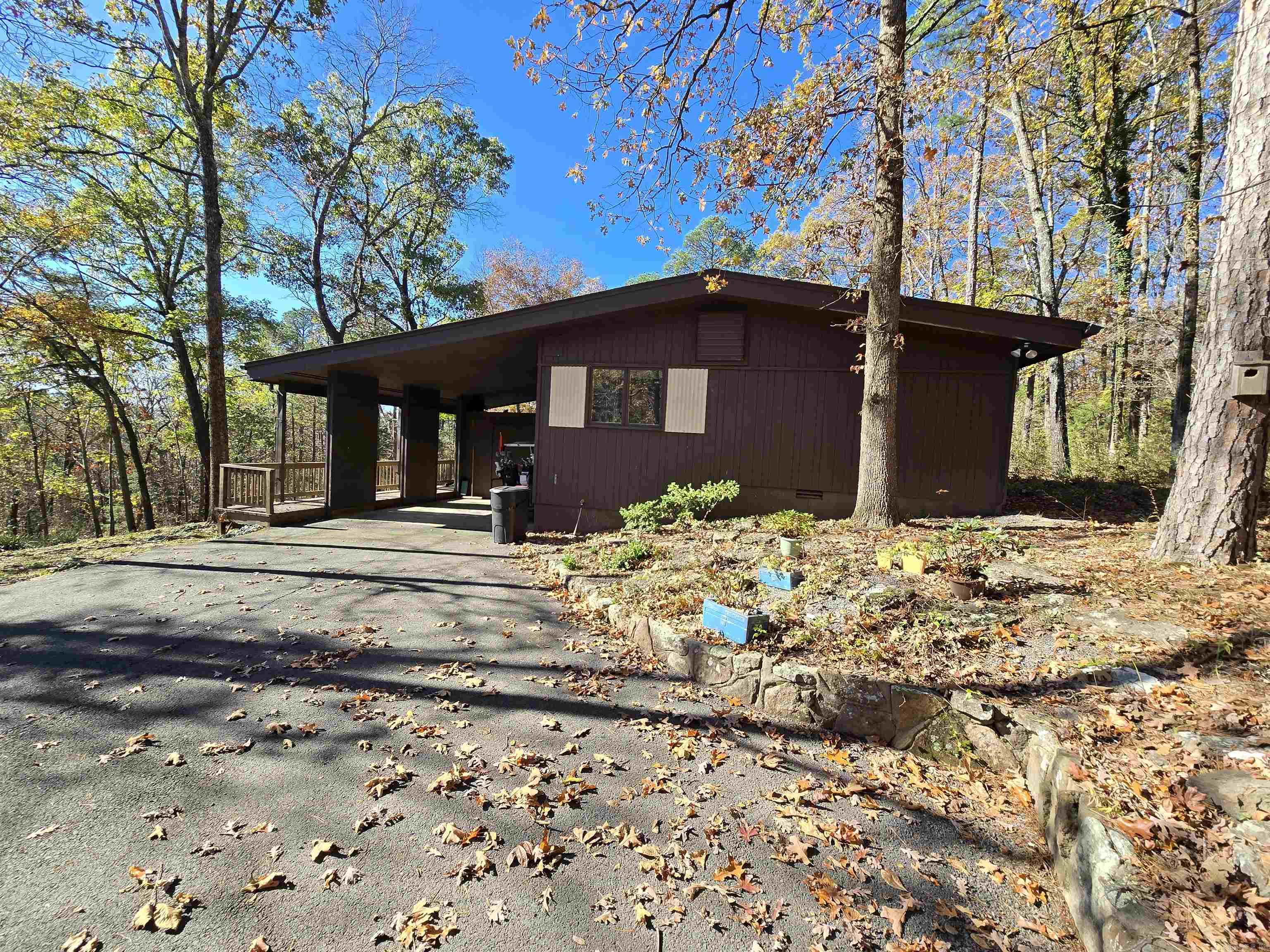 INDIAN HILLS - Residential