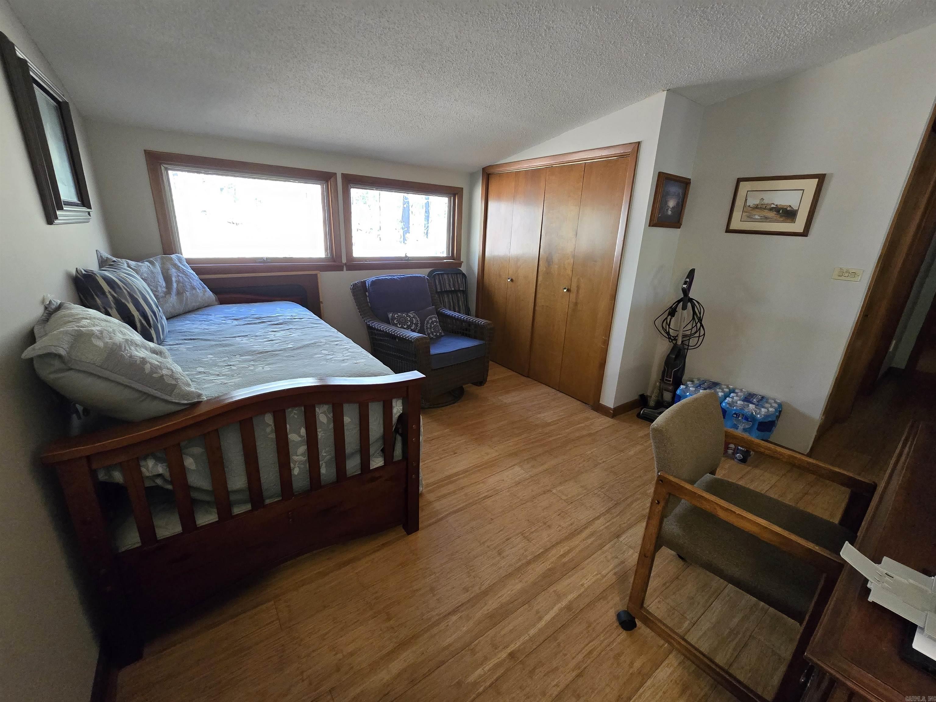 INDIAN HILLS - Residential