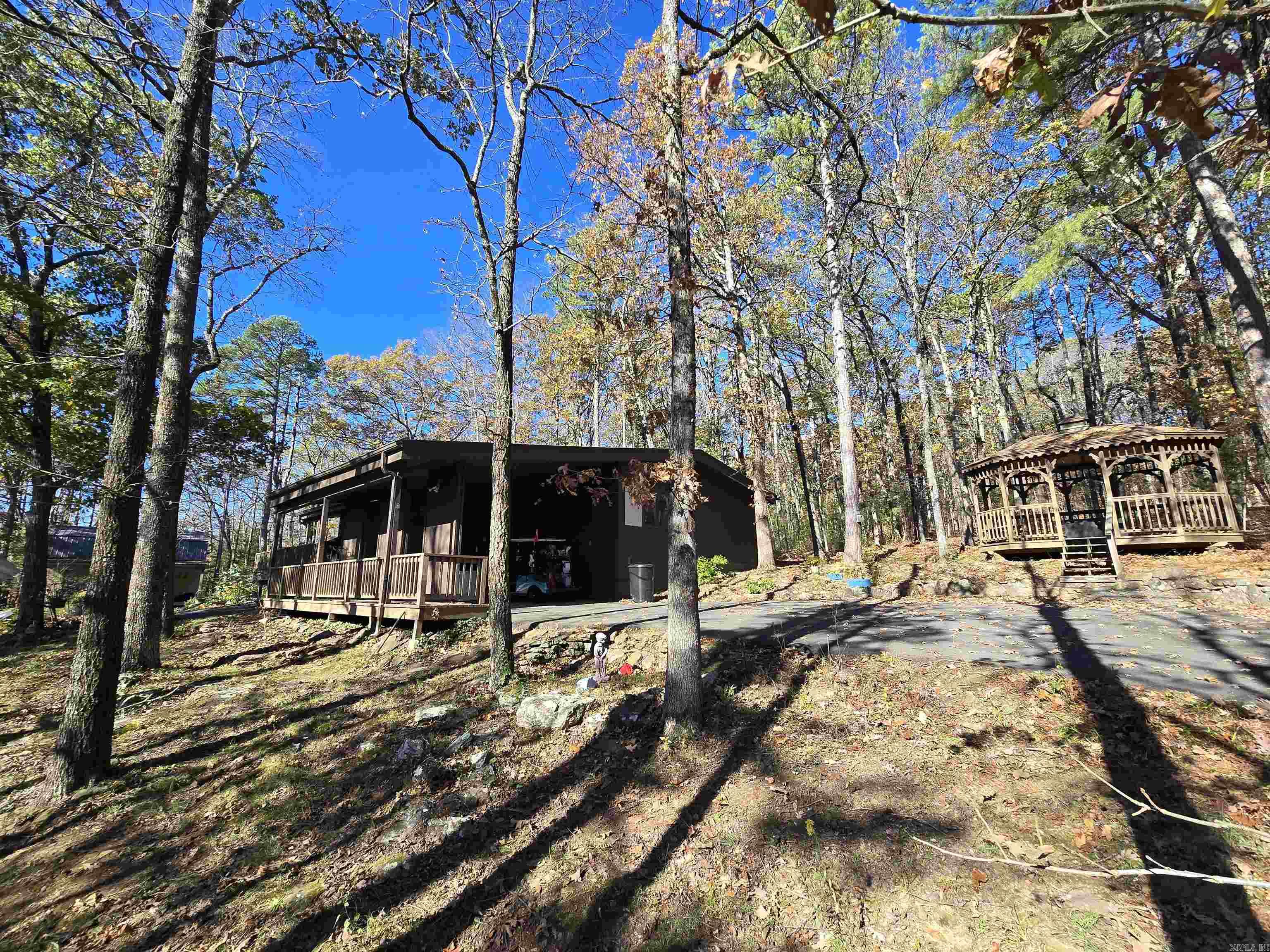 INDIAN HILLS - Residential