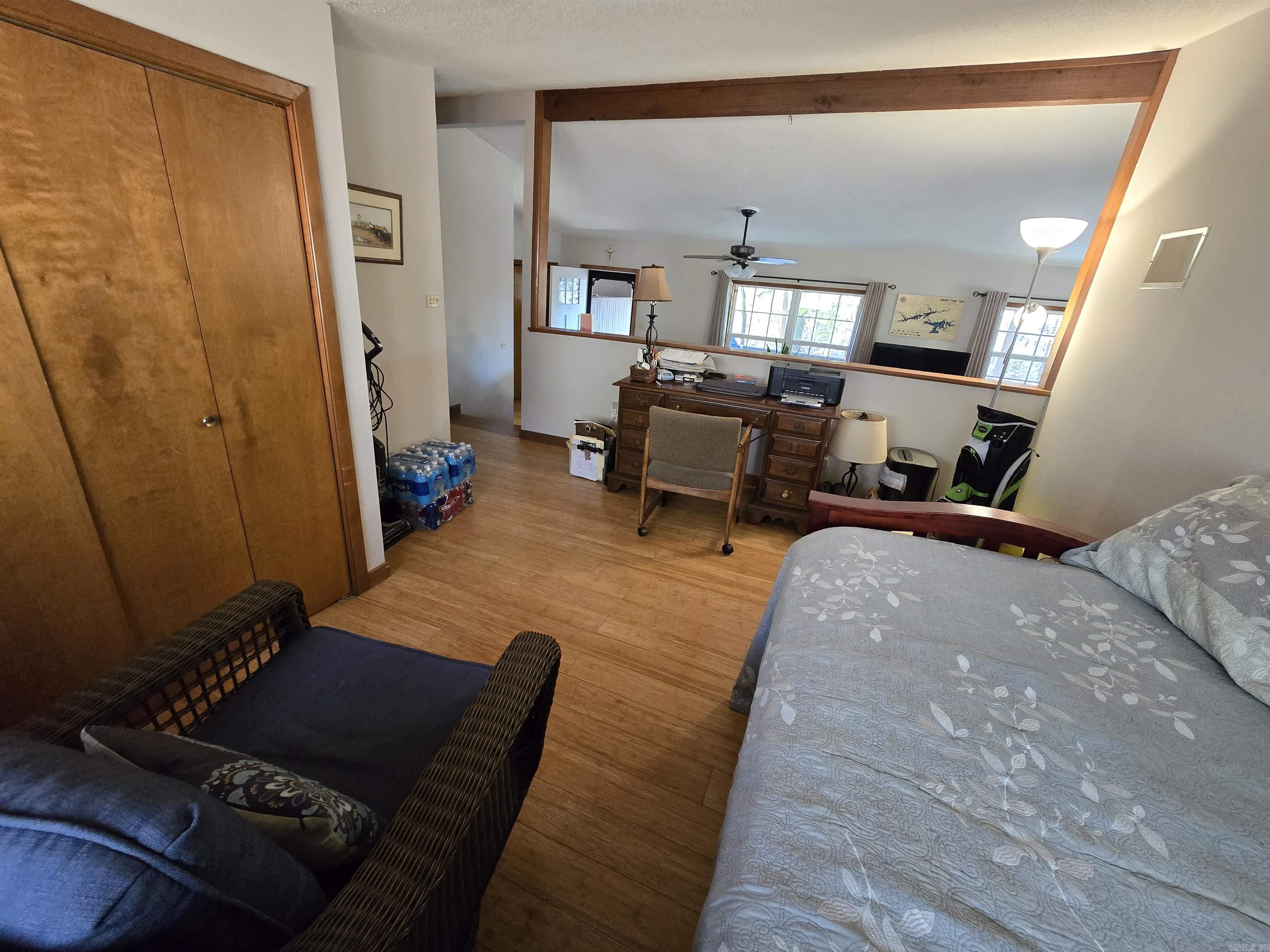 INDIAN HILLS - Residential