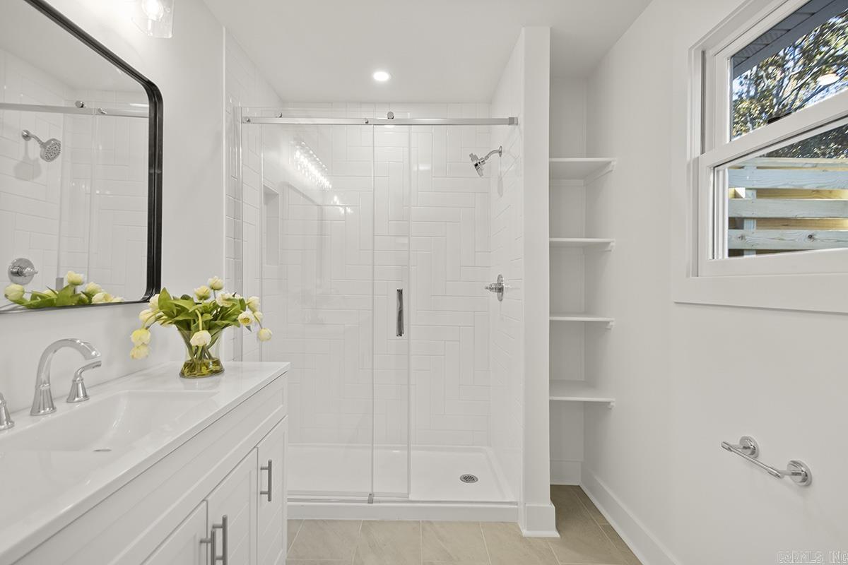 PLEASANT VALLEY ESTATES - Residential