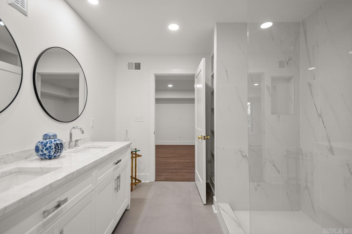 PLEASANT VALLEY ESTATES - Residential