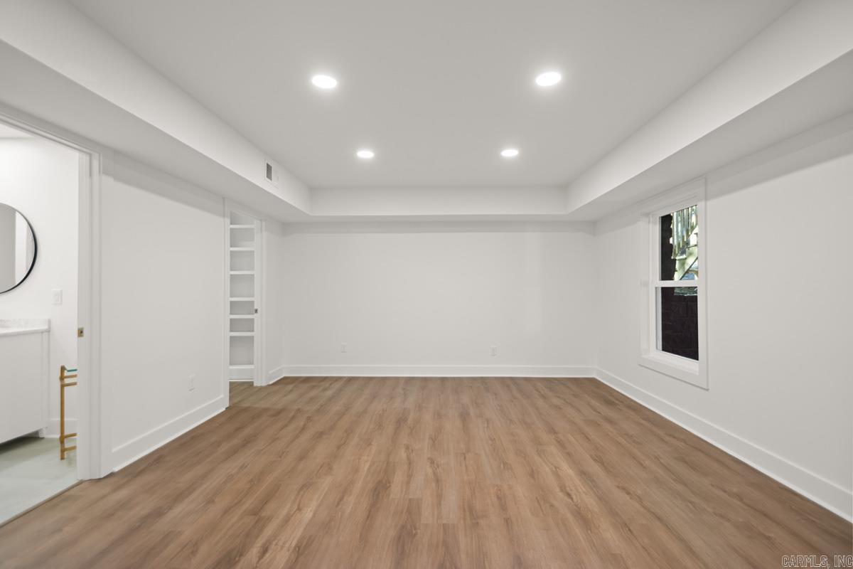 PLEASANT VALLEY ESTATES - Residential