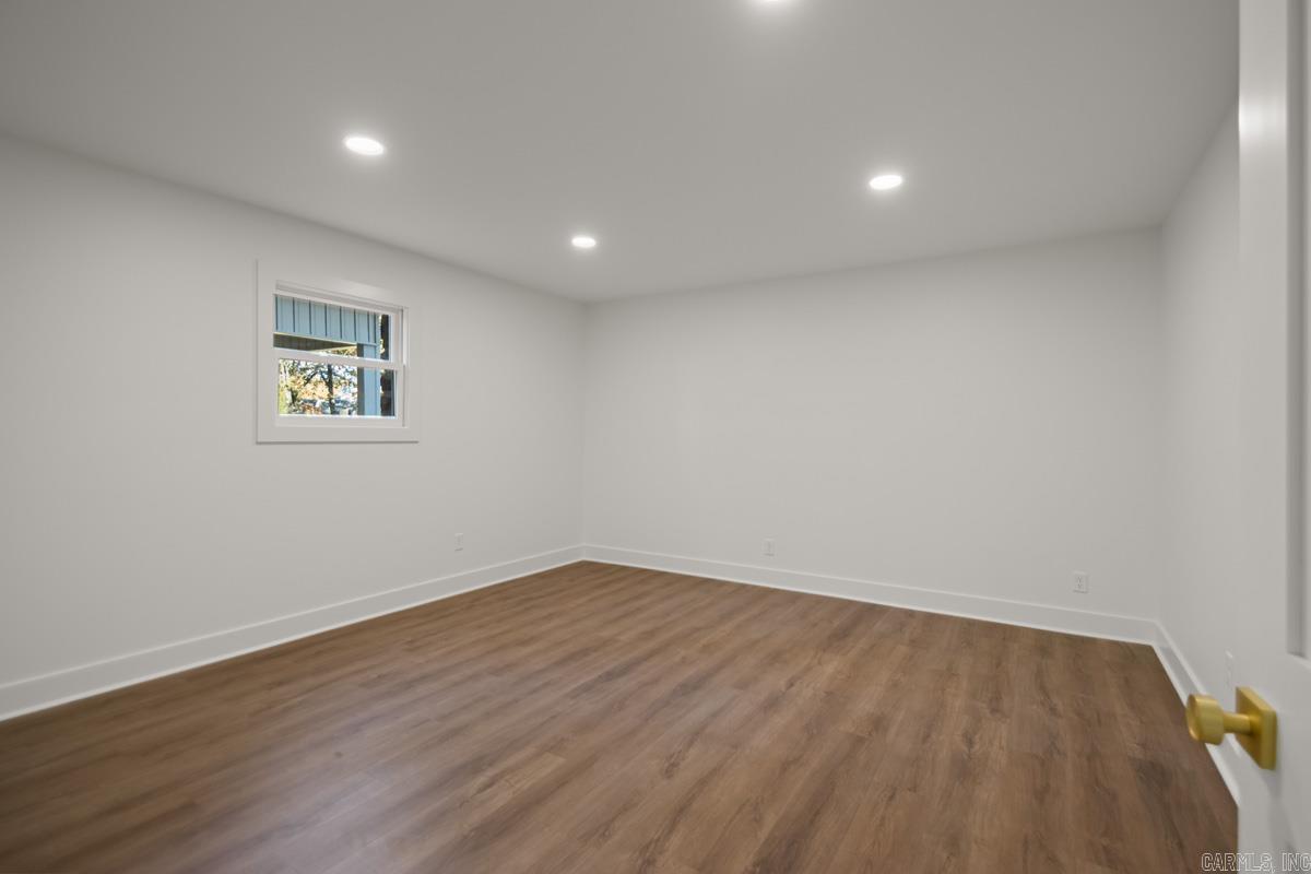 PLEASANT VALLEY ESTATES - Residential