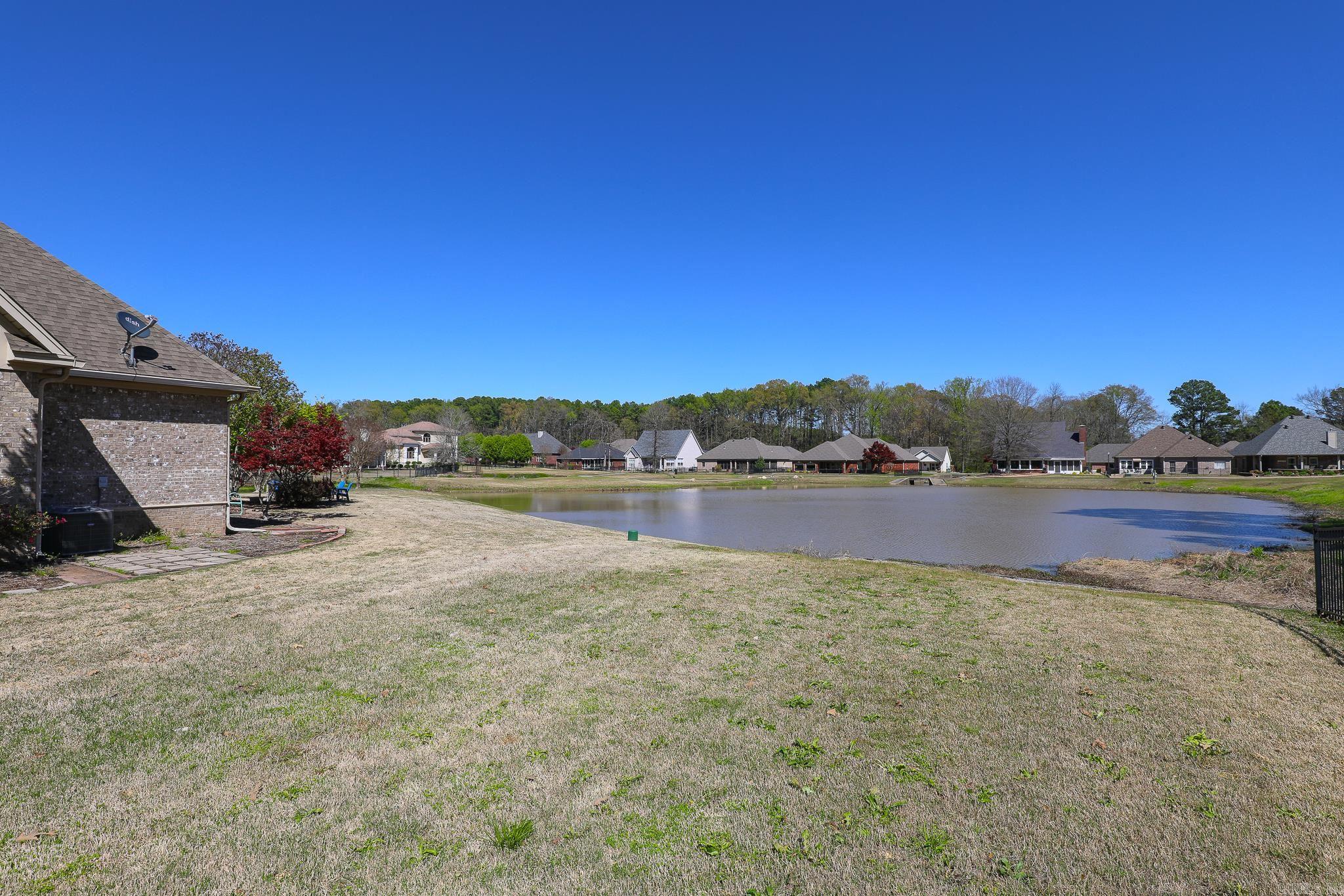 LONGHILLS VILLAGE - Residential