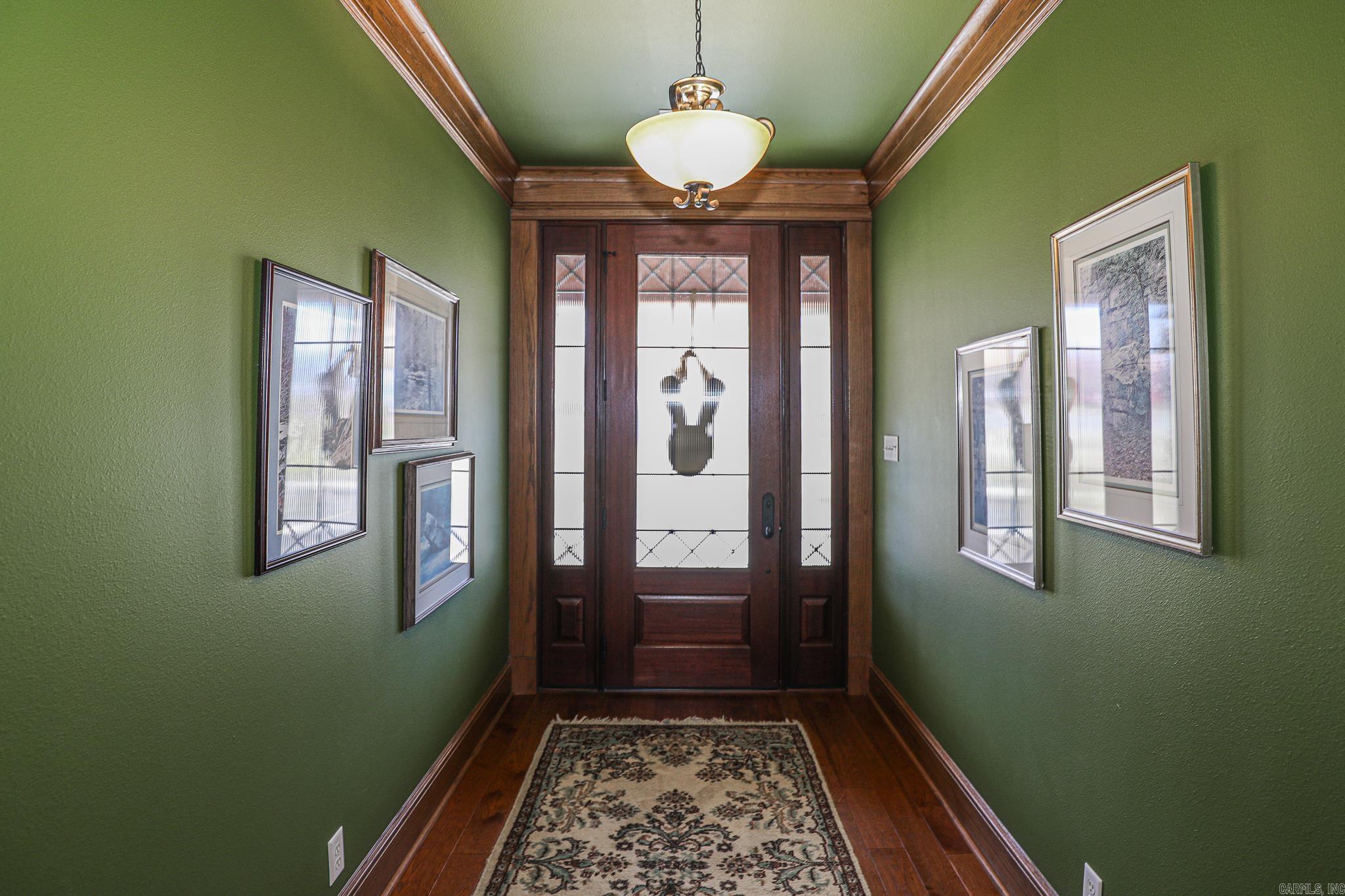 LONGHILLS VILLAGE - Residential