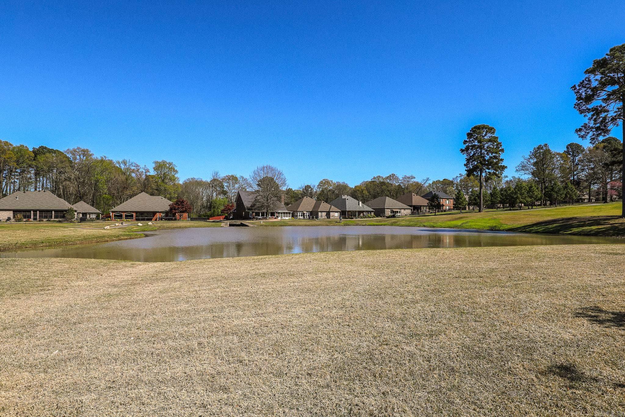 LONGHILLS VILLAGE - Residential