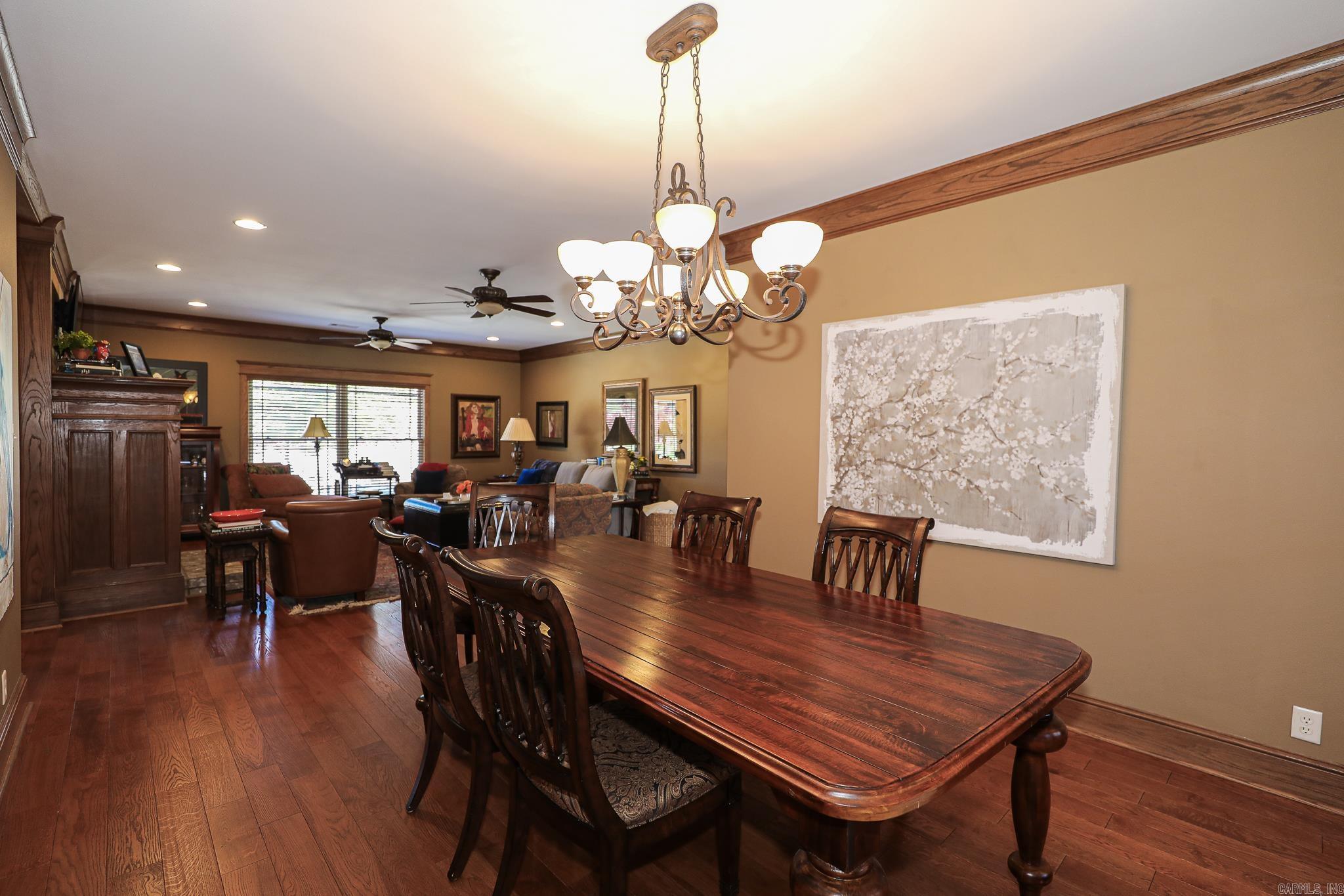 LONGHILLS VILLAGE - Residential