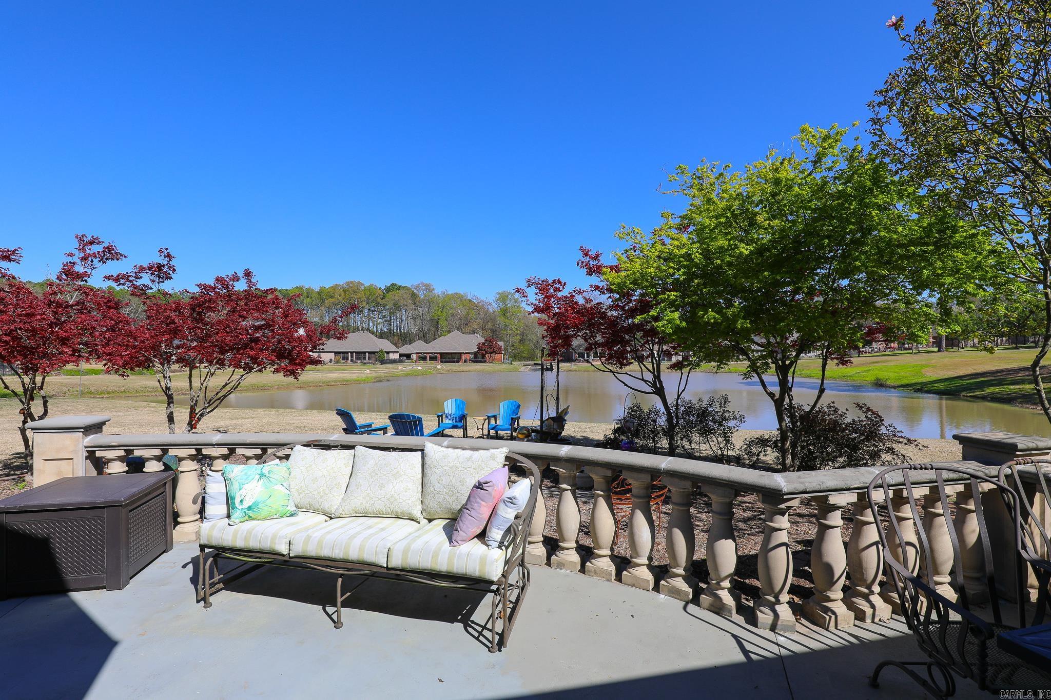 LONGHILLS VILLAGE - Residential