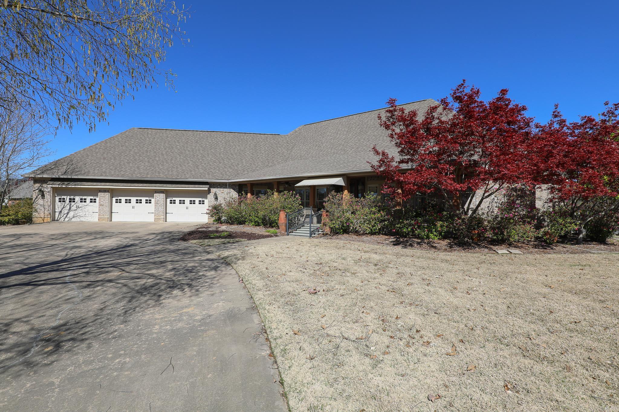 LONGHILLS VILLAGE - Residential