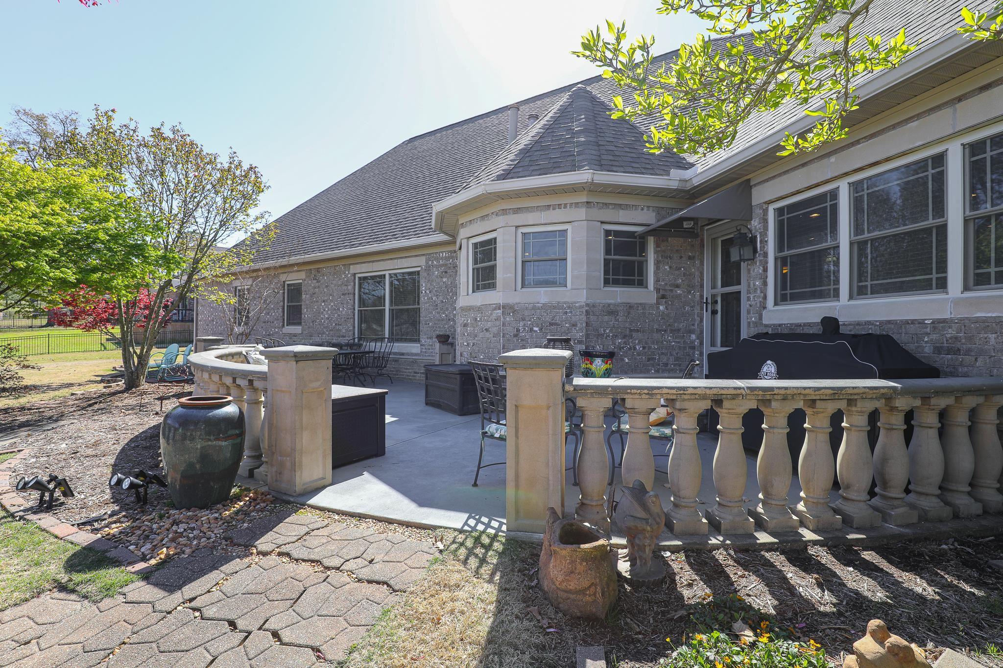 LONGHILLS VILLAGE - Residential