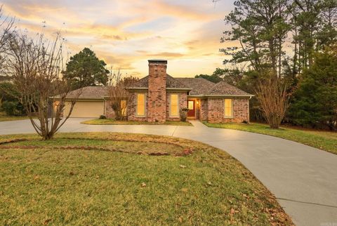 Photo of 24 Winona Dr Dr, Maumelle, AR 72113 (MLS # 25049494)