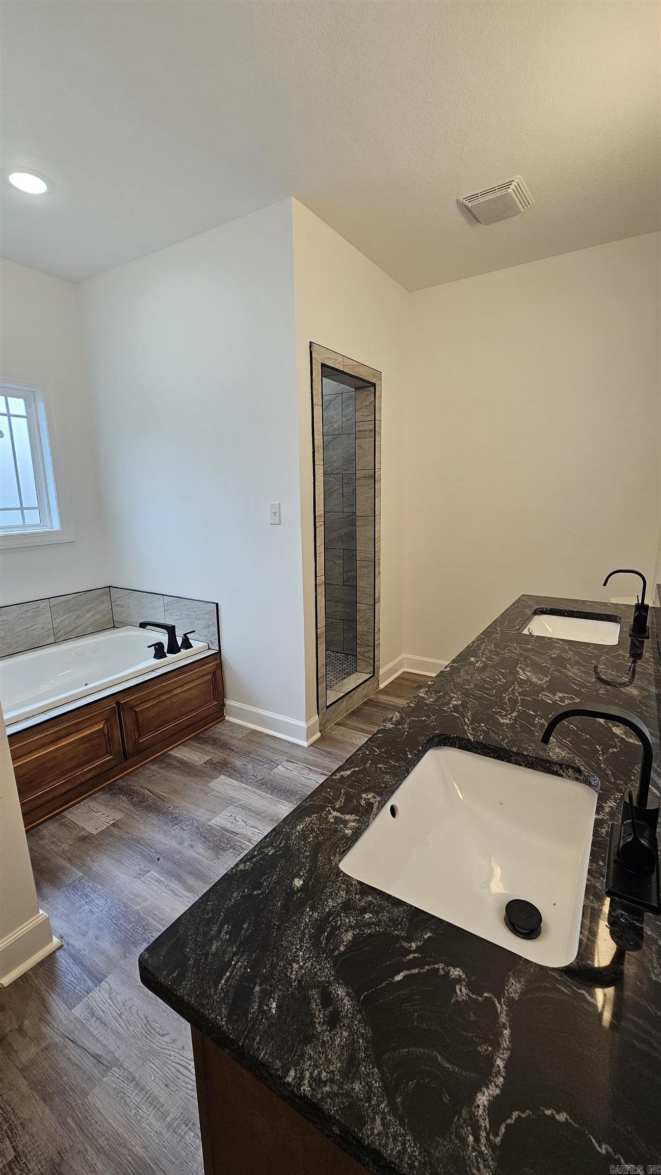 FOSTER REPLAT OF CEDAR HEIGHTS - Residential