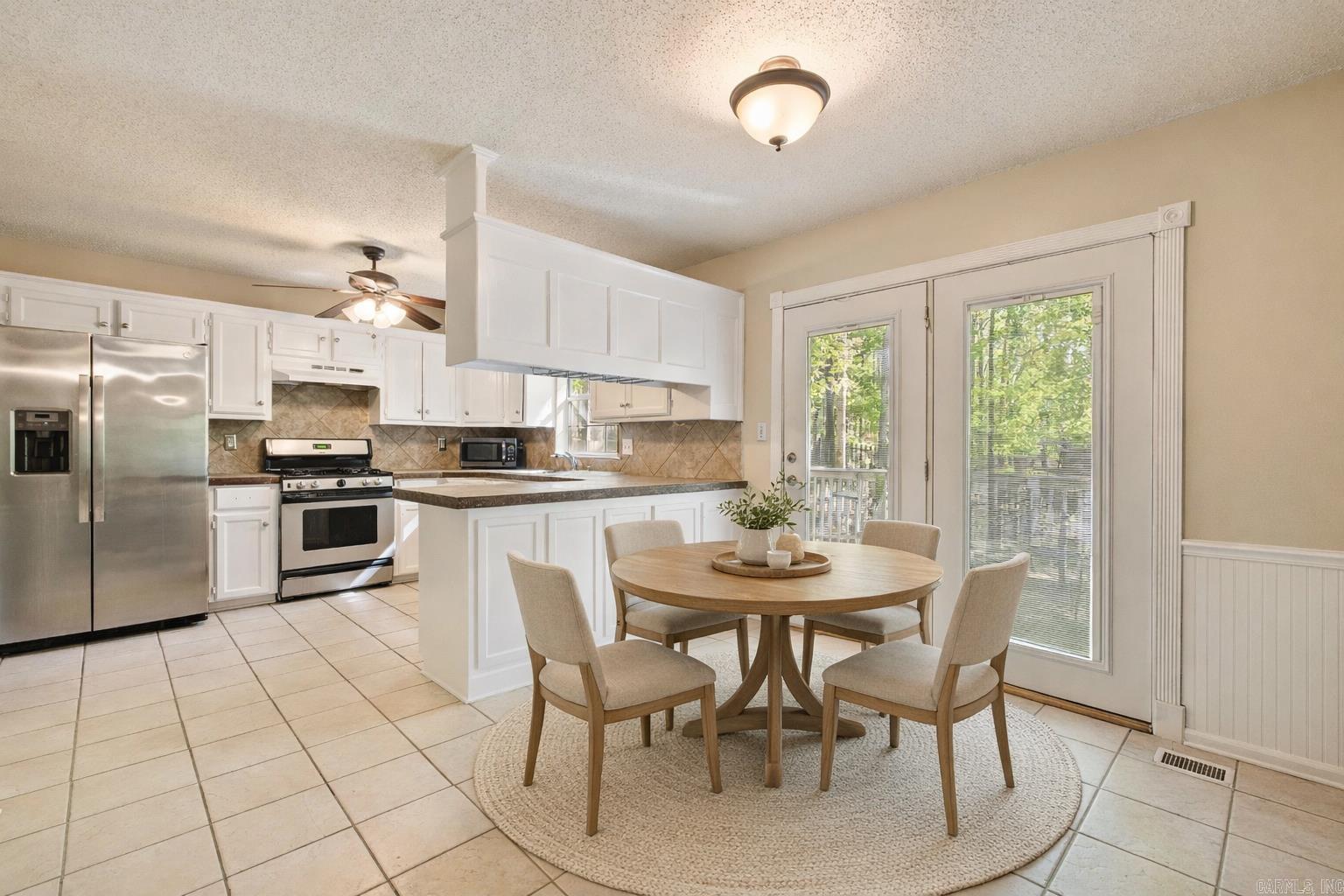 CEDAR RIDGE - Residential