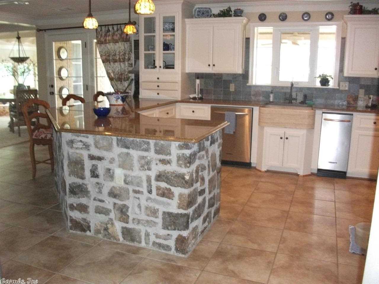 BASIN CIRCLE - Residential