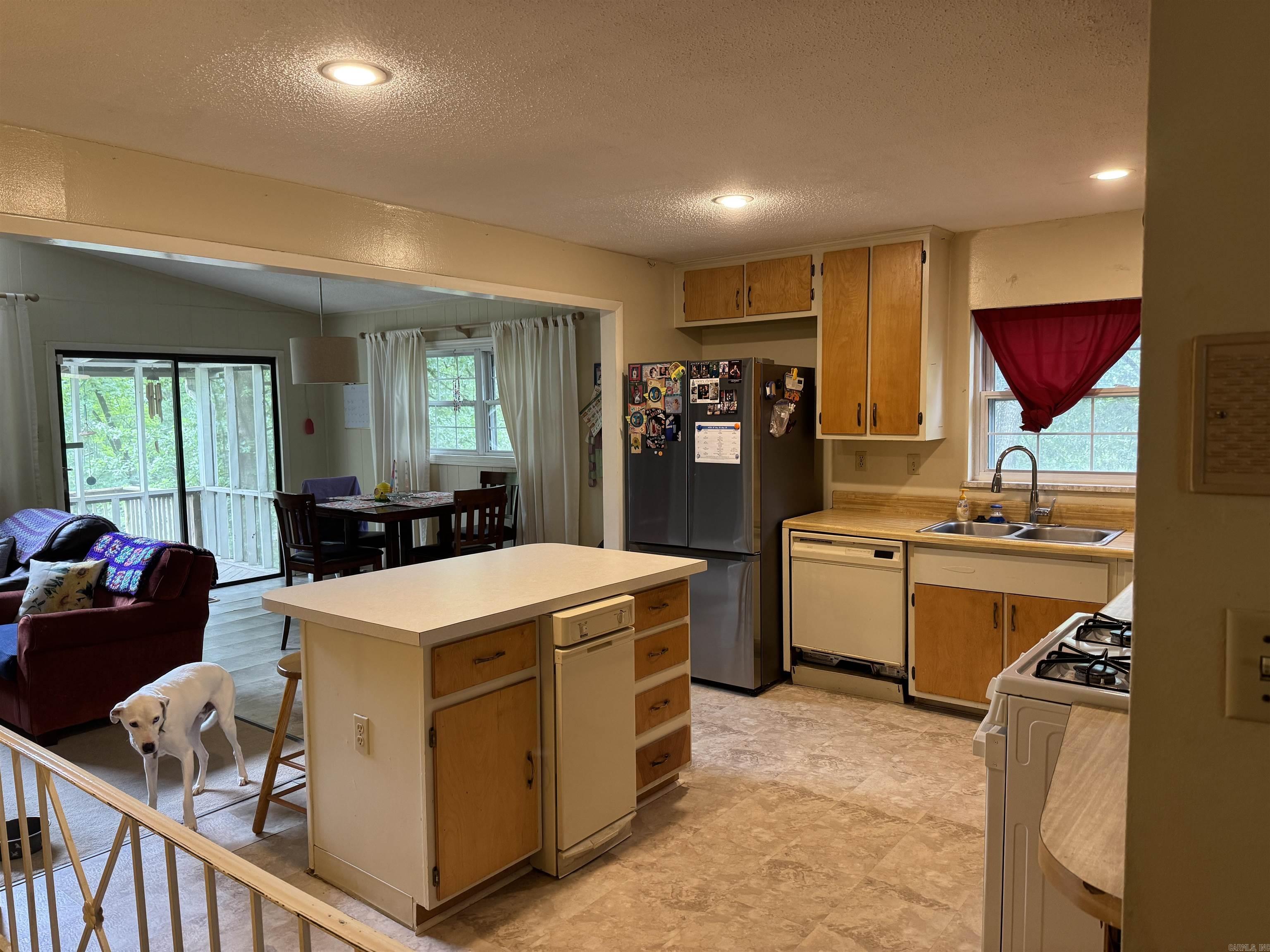 WATSON MANOR - Residential