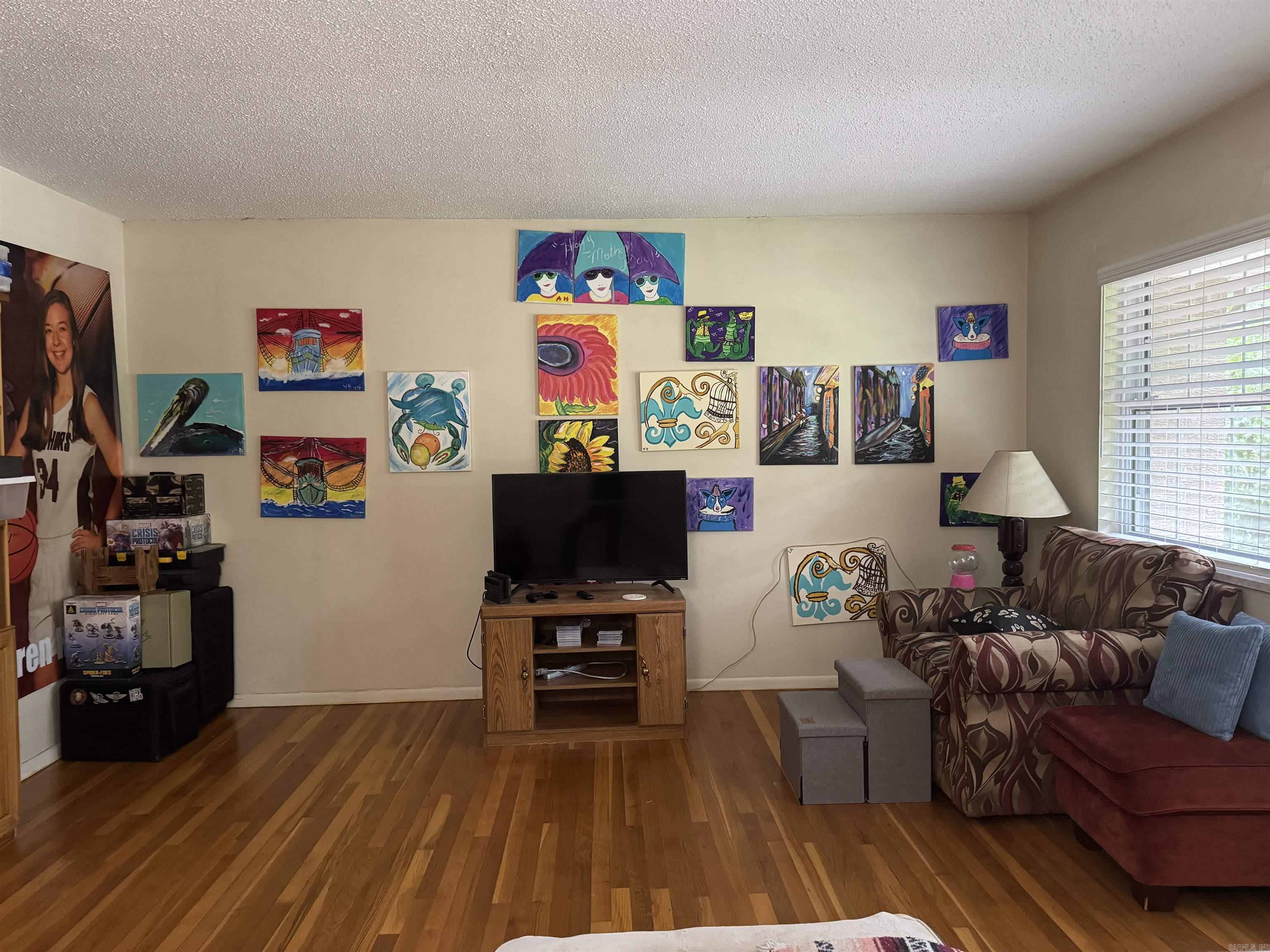 WATSON MANOR - Residential