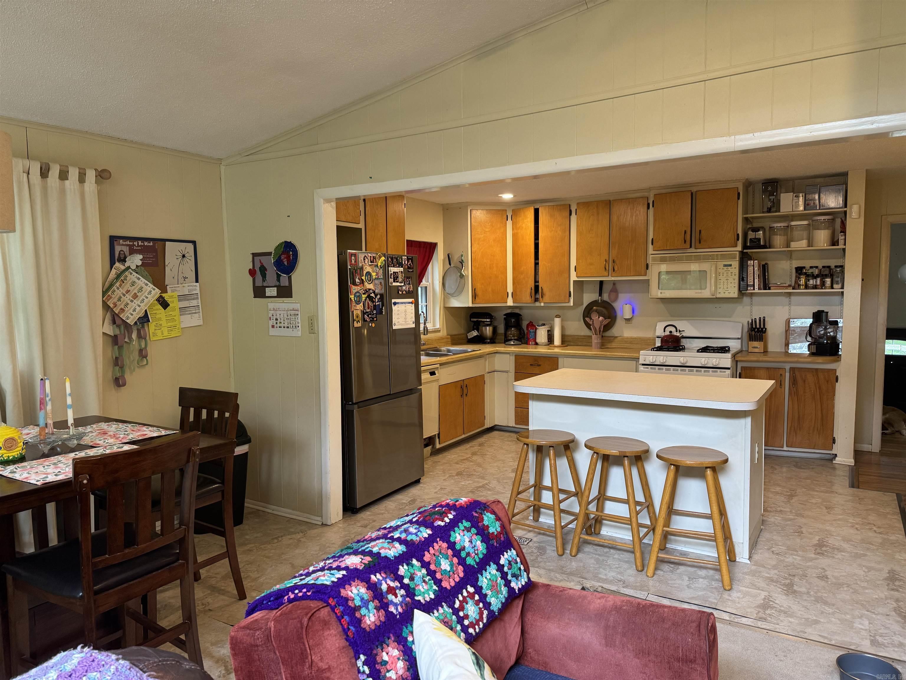 WATSON MANOR - Residential