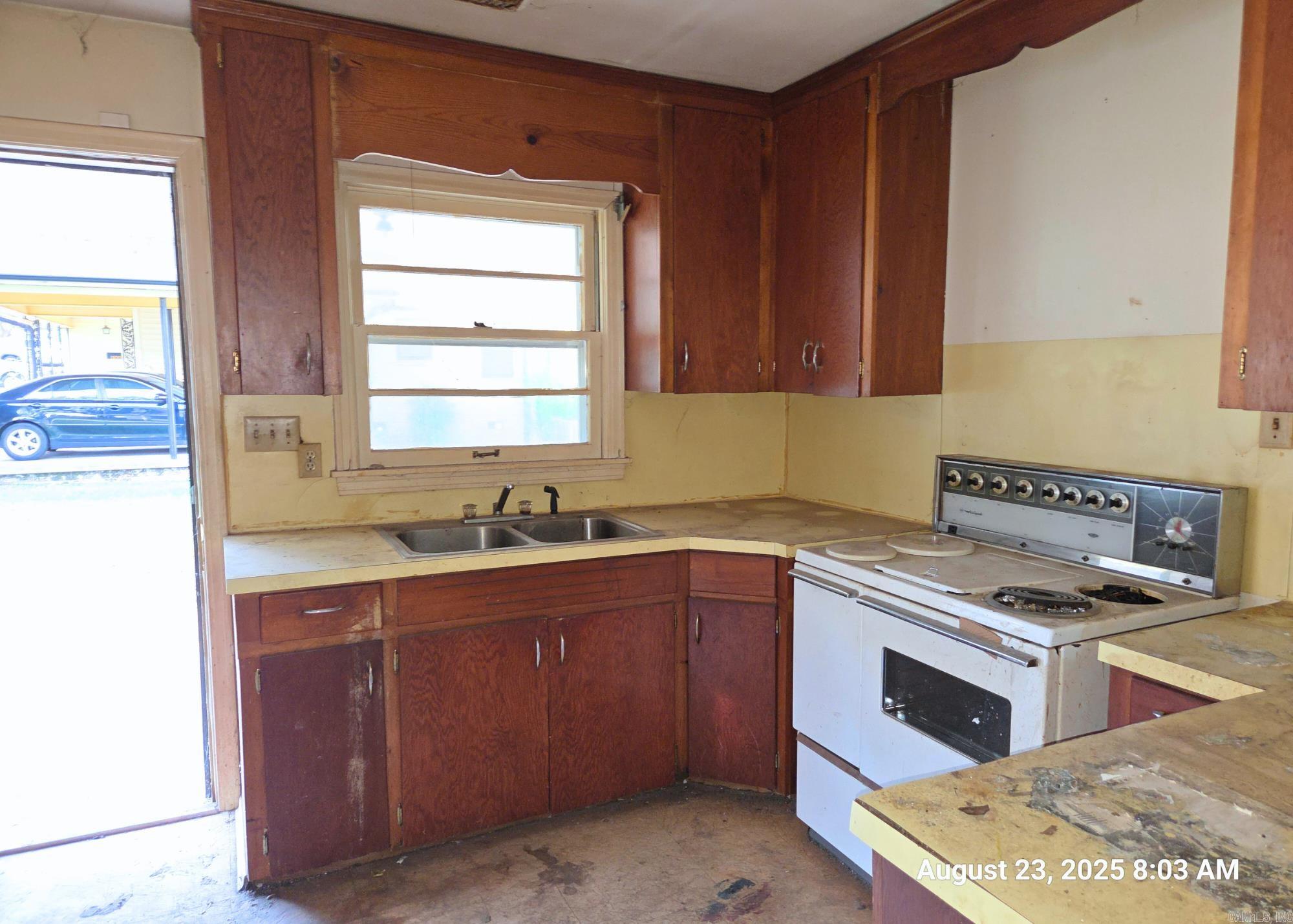 OAK FOREST GARDENS - Residential