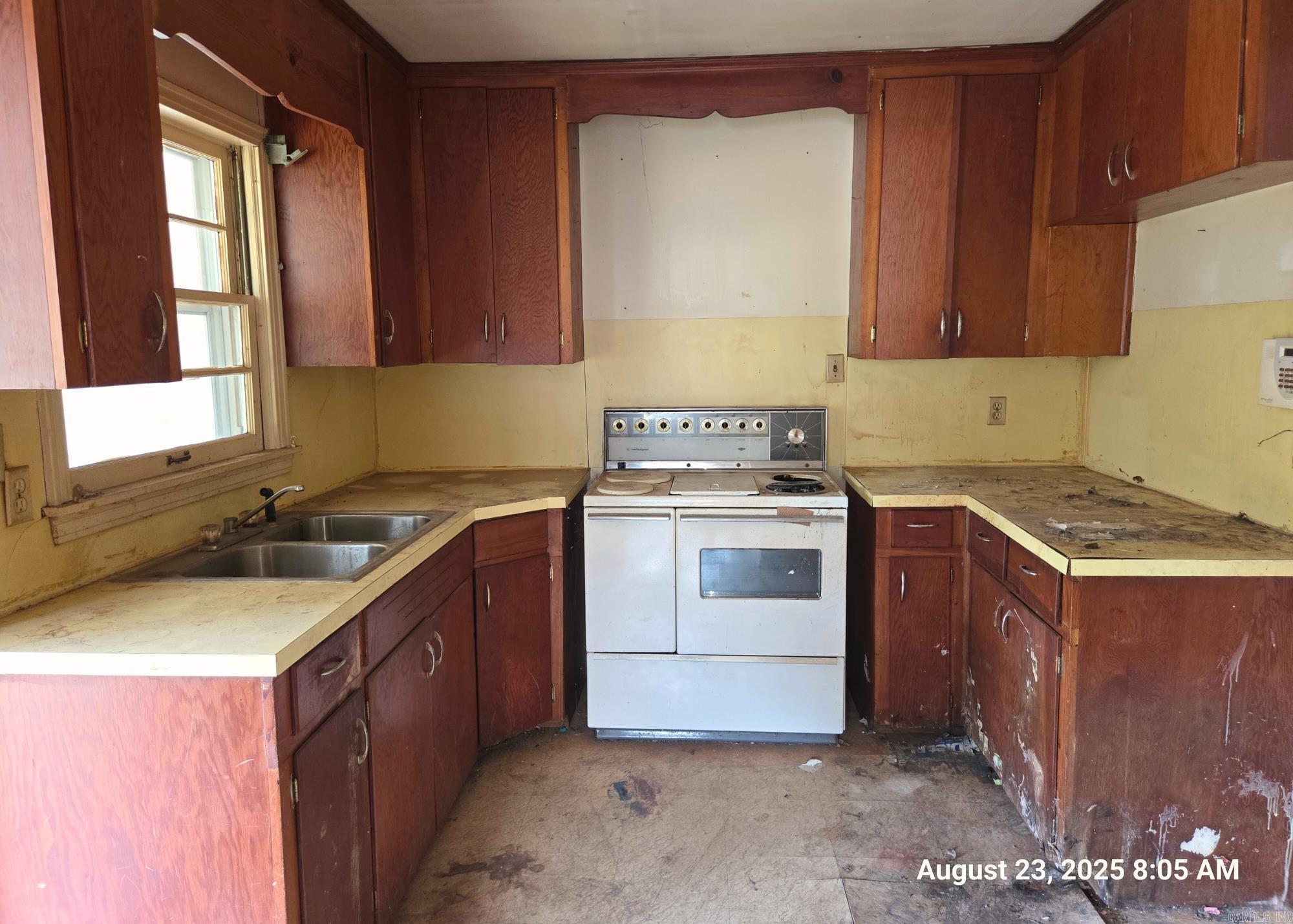 OAK FOREST GARDENS - Residential