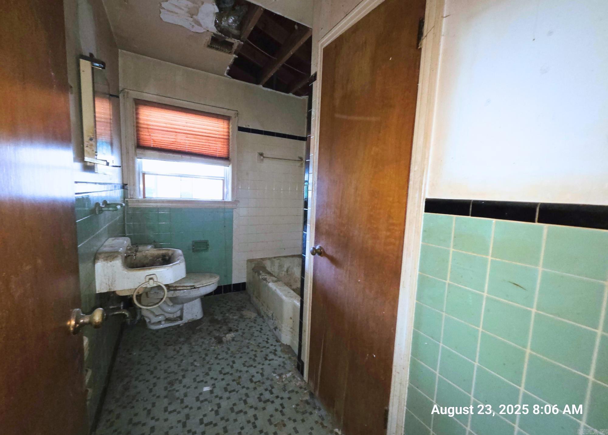 OAK FOREST GARDENS - Residential