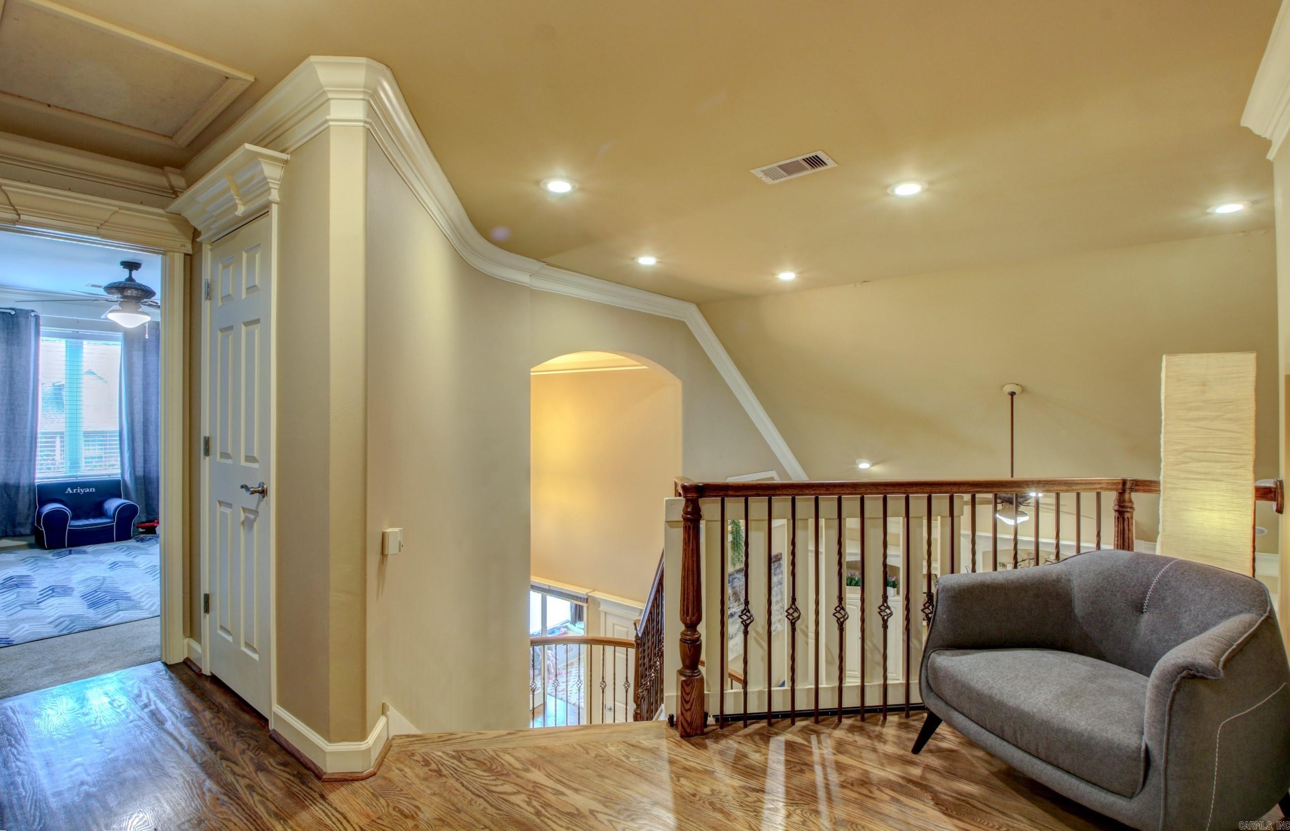 WOODLANDS EDGE - Residential