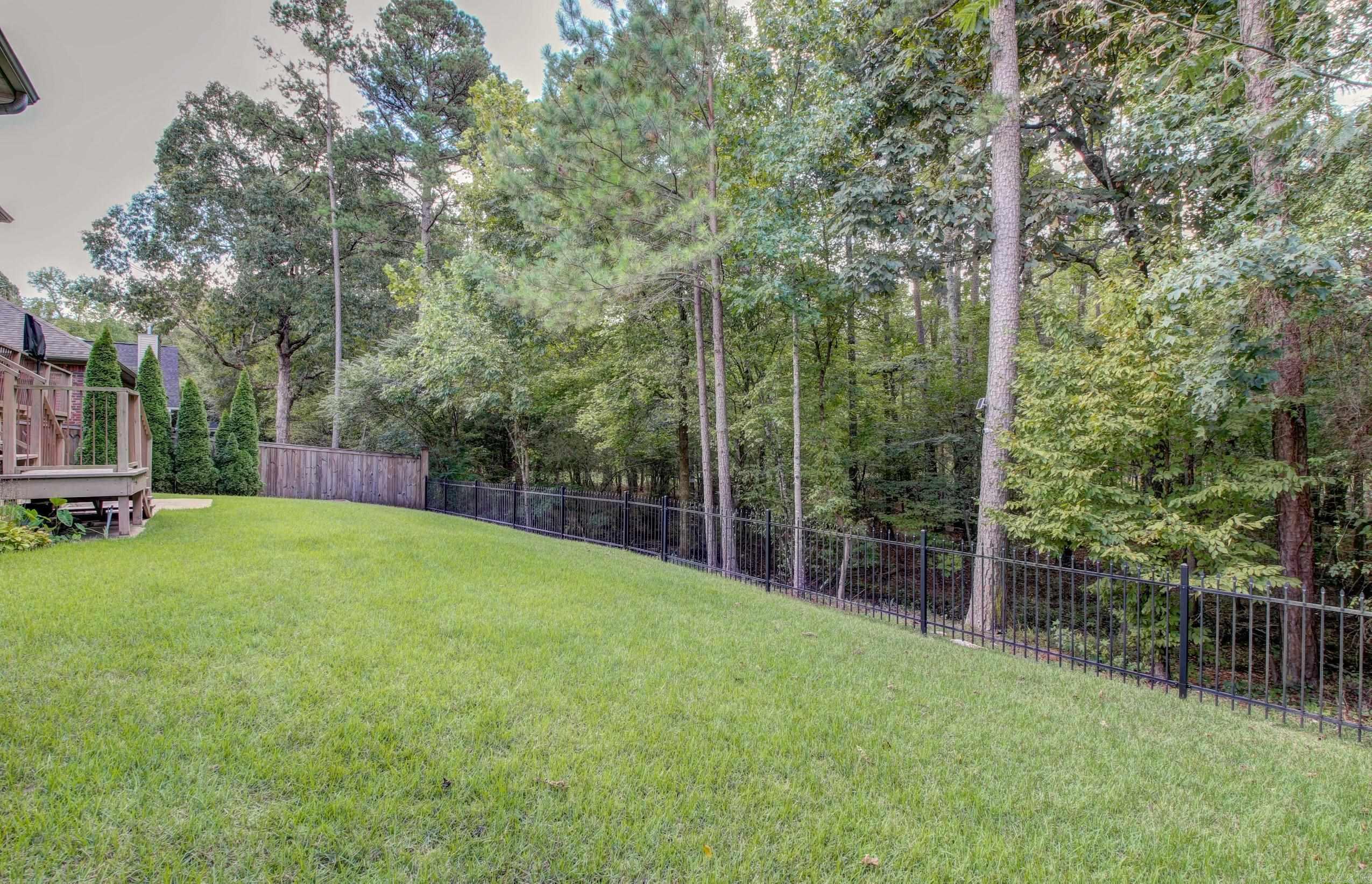 WOODLANDS EDGE - Residential