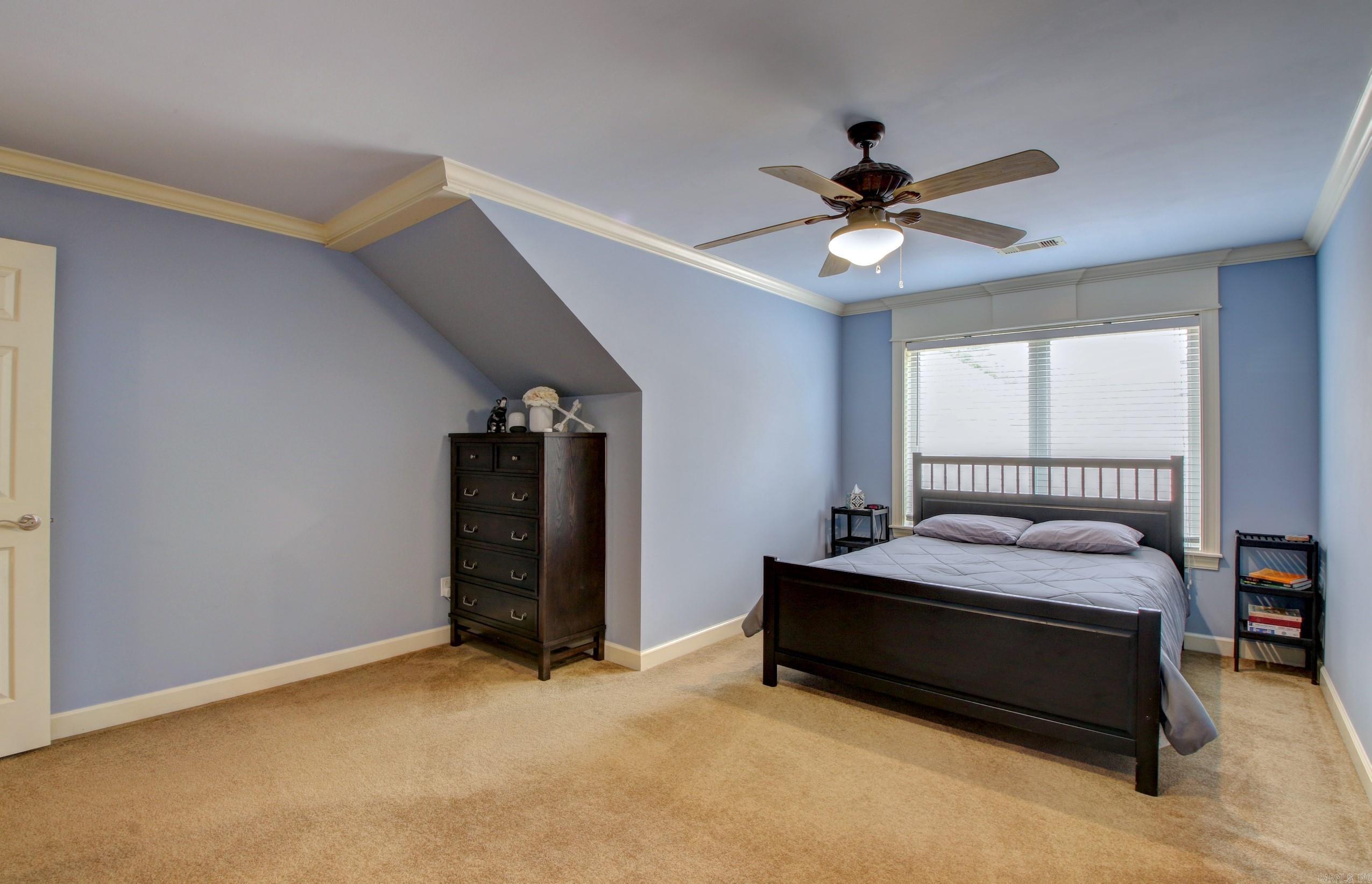 WOODLANDS EDGE - Residential