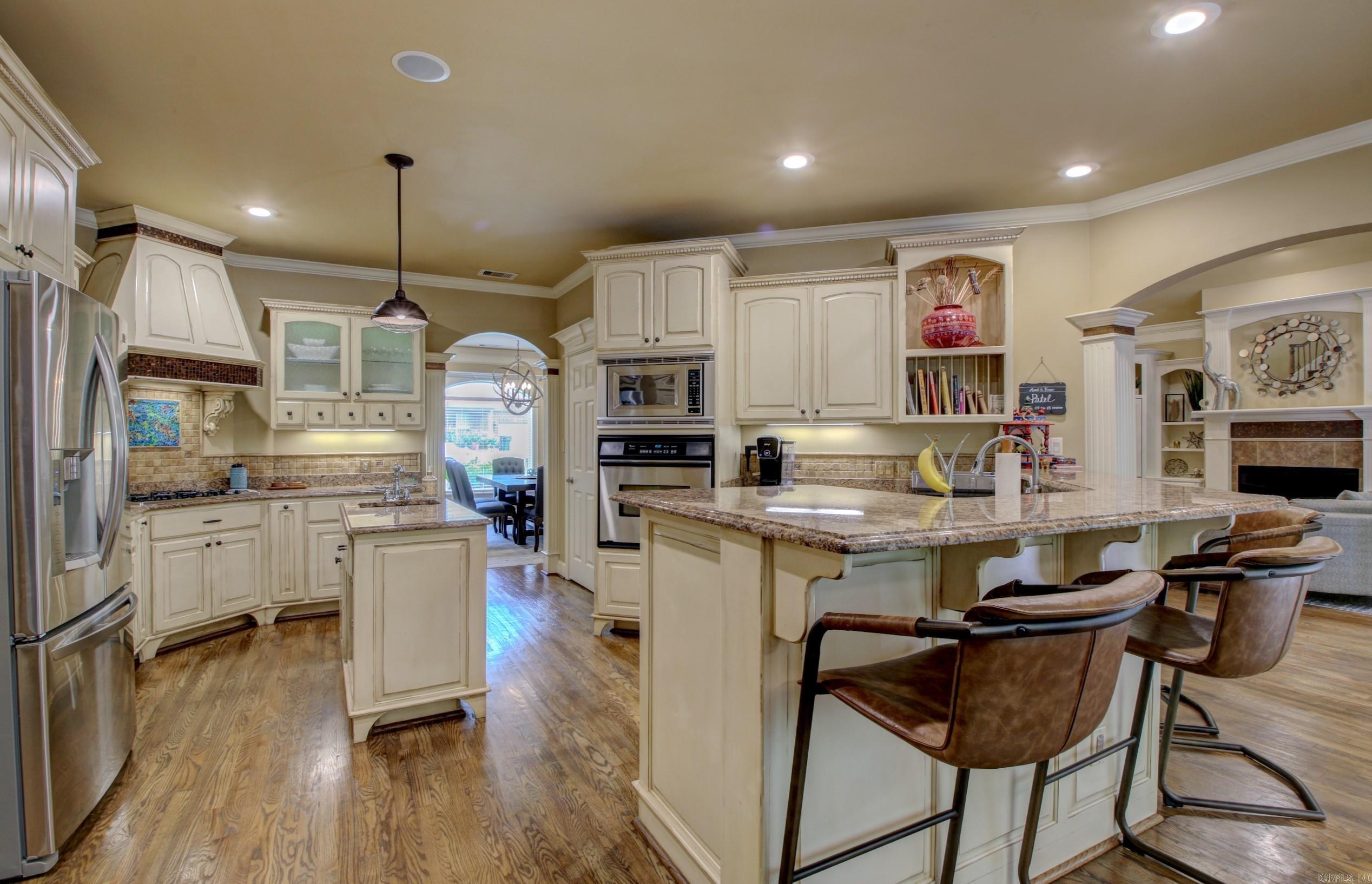 WOODLANDS EDGE - Residential