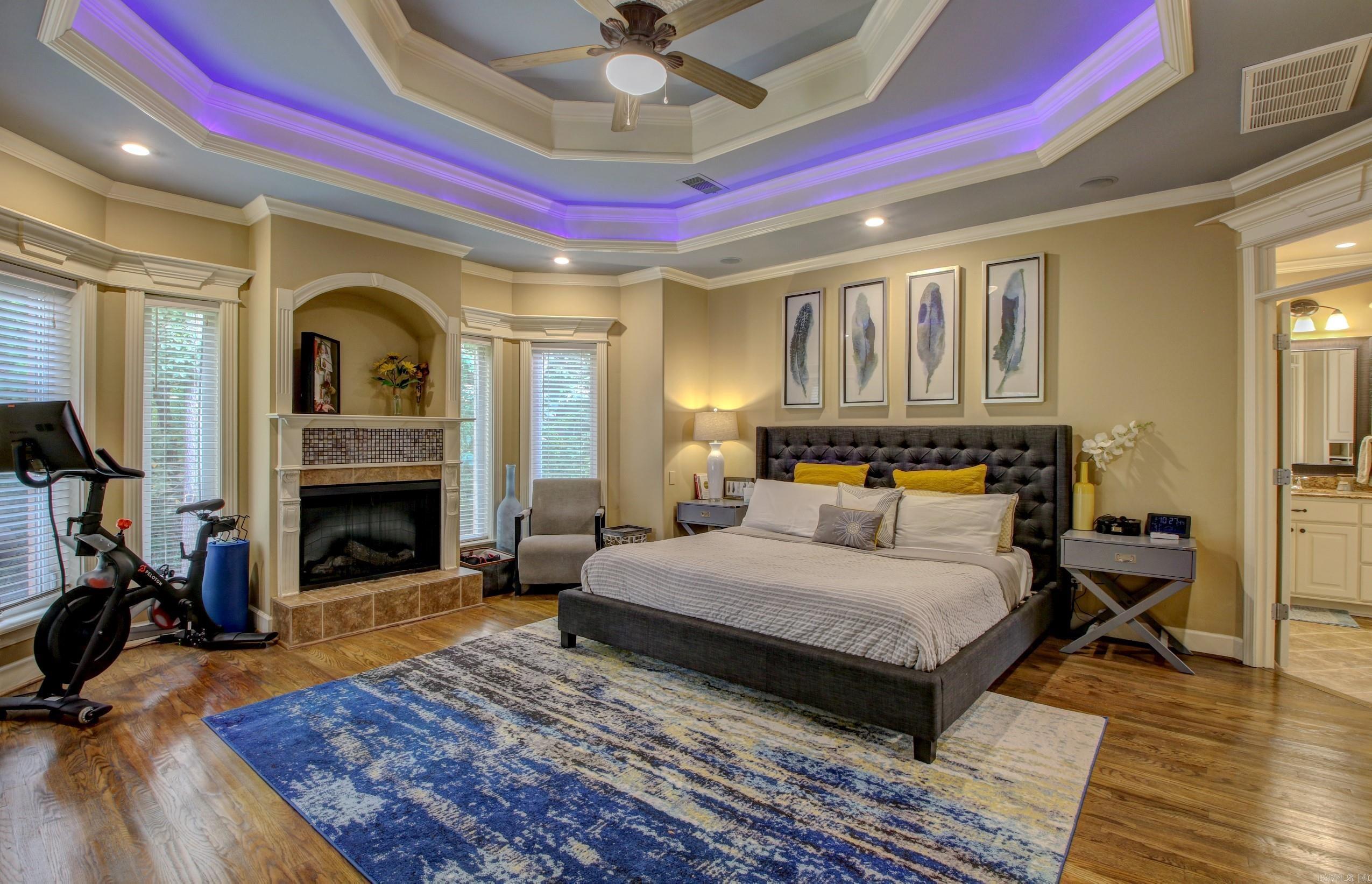 WOODLANDS EDGE - Residential