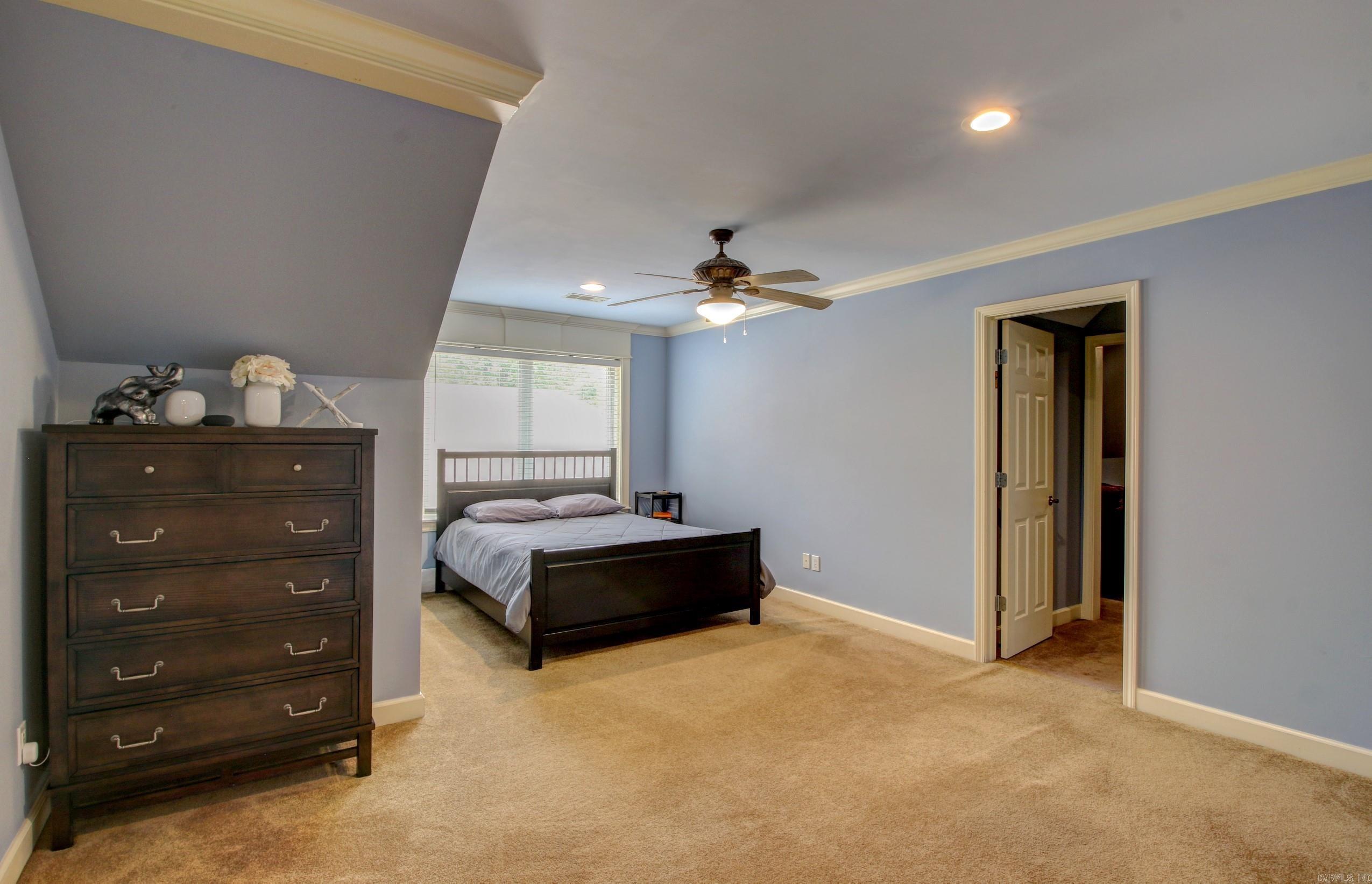 WOODLANDS EDGE - Residential