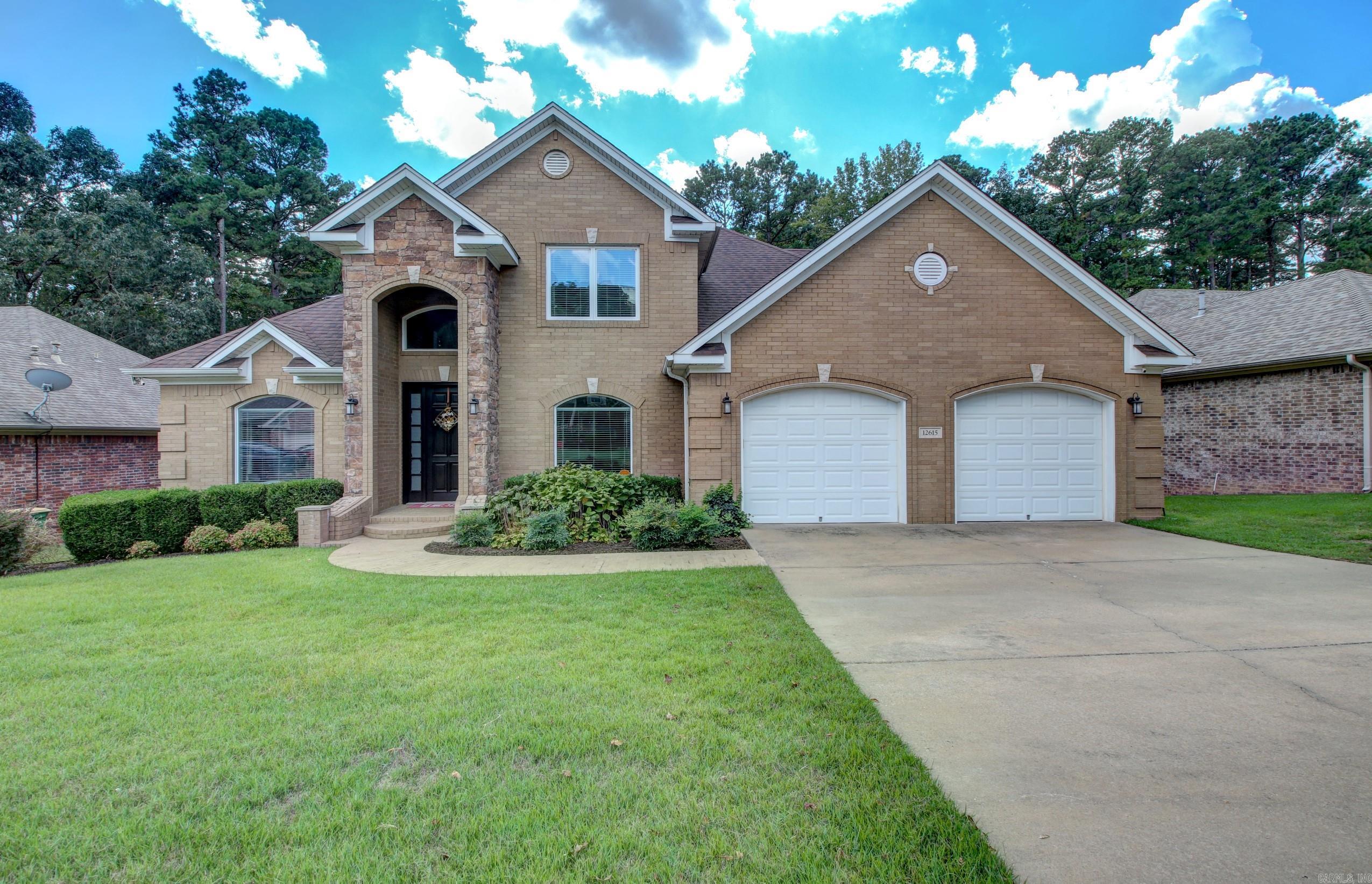 WOODLANDS EDGE - Residential