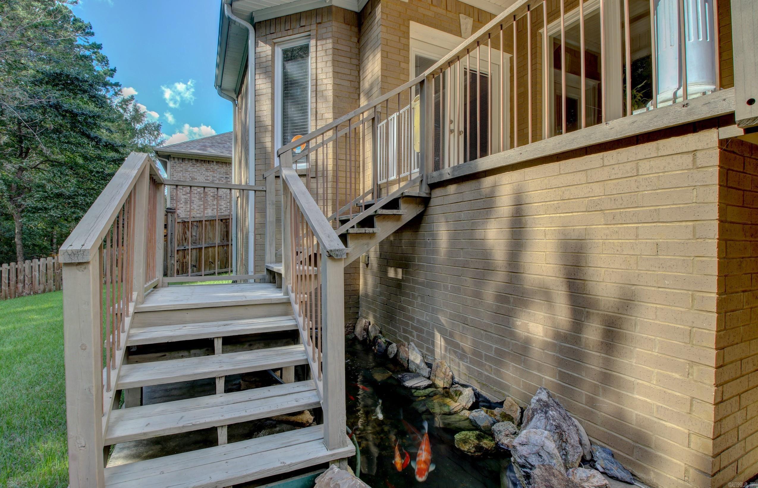 WOODLANDS EDGE - Residential