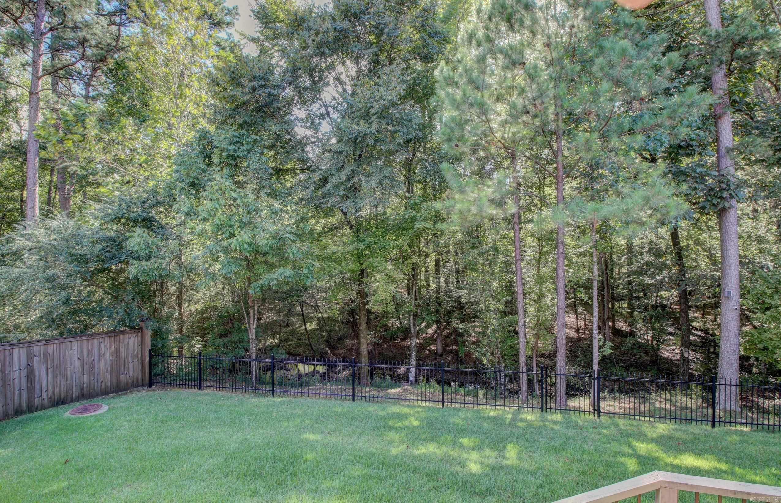 WOODLANDS EDGE - Residential