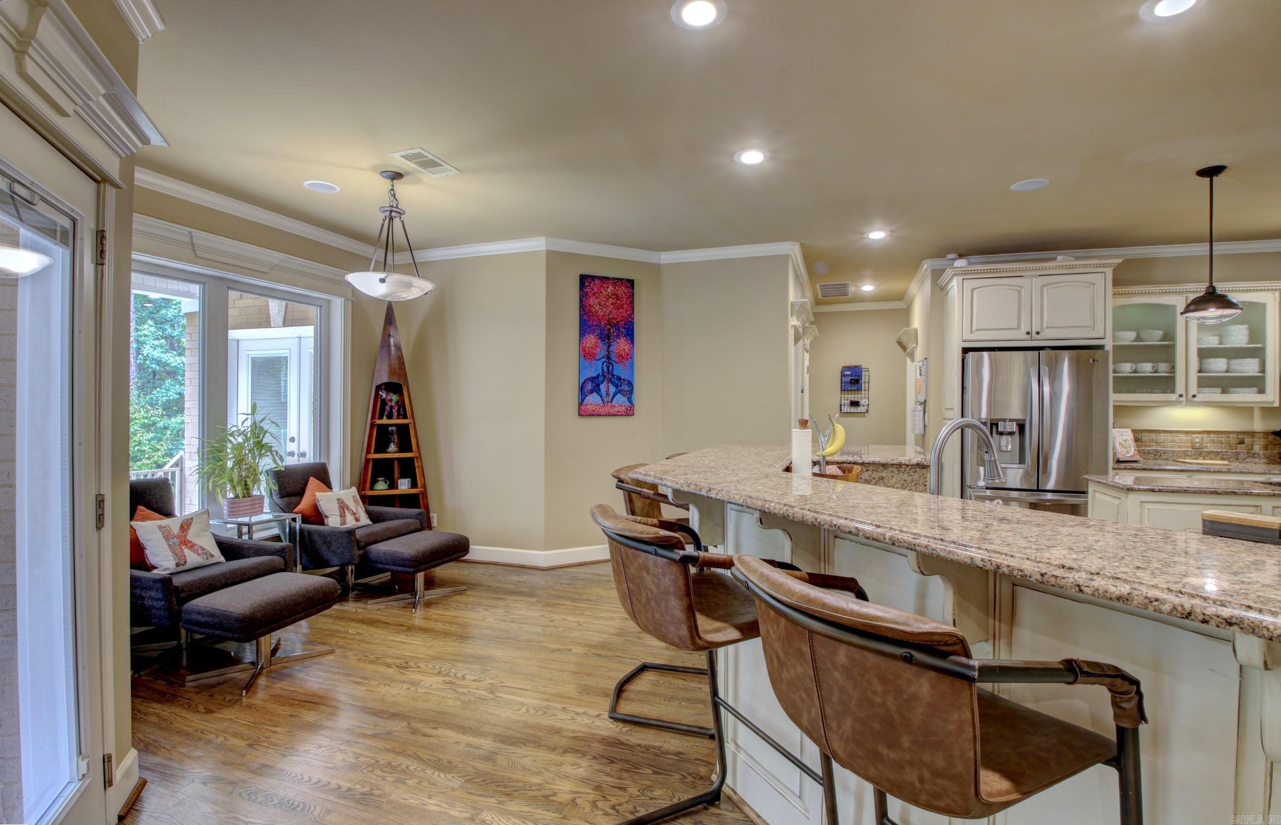 WOODLANDS EDGE - Residential