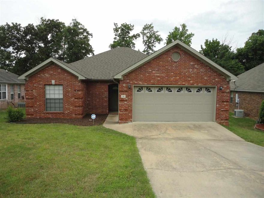 The MOST gorgeous home in Maumelle under $200K.   Entering you are greeted by an open living area w/ beautiful, hand scraped wood floors & a fireplace w/ a compartment for your flat screen above it.  You will enjoy the private sunroom w/ wet bar that overlooks the big back yard & large deck.  Your home has a beautiful, bright & spacious eat-in kitchen. All bedrooms have walk-in closets. The roomy master suite features a huge bathroom w/ a corner garden tub, double vanity, linen closet & walk-in shower.