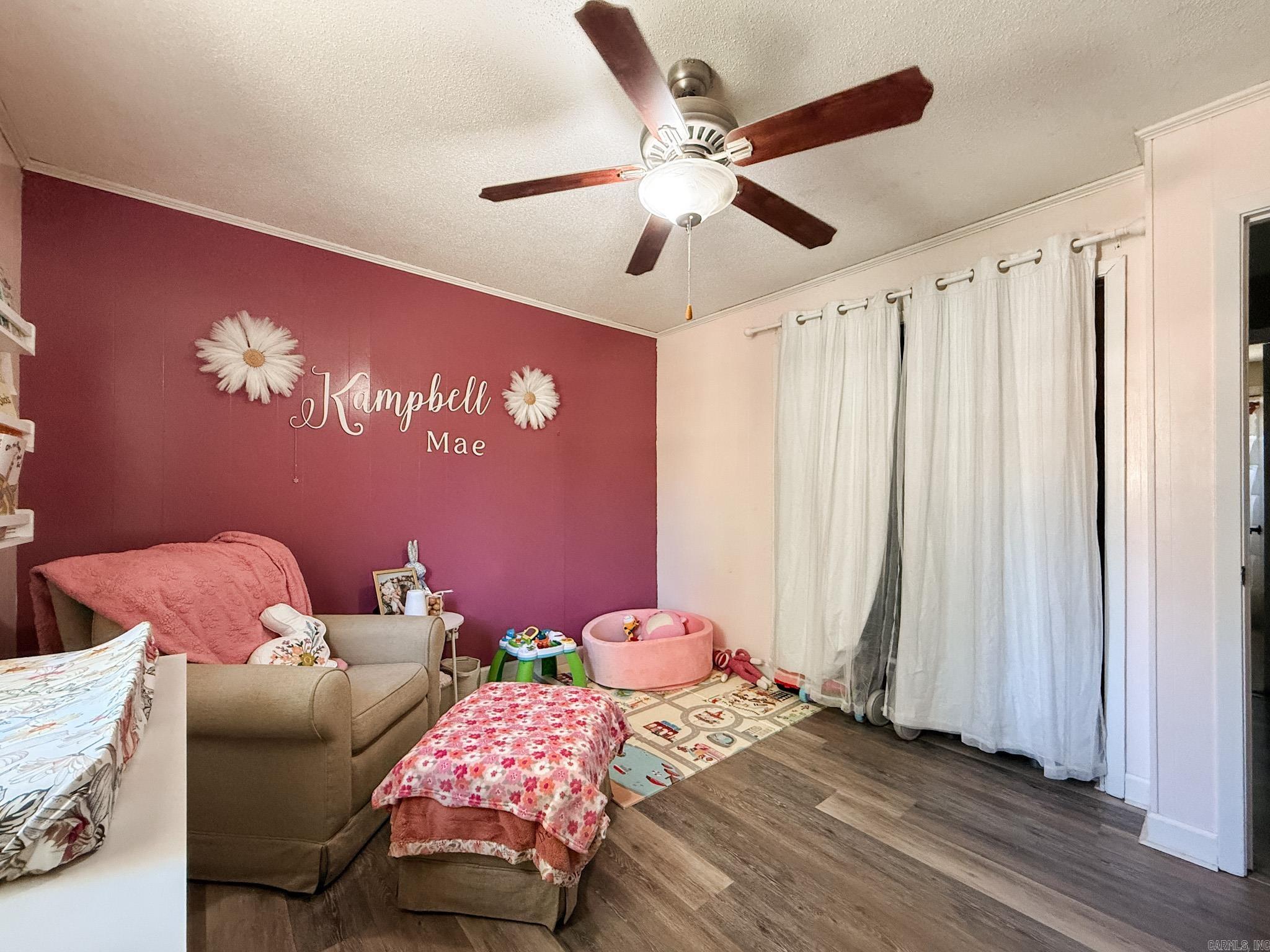 H.F. HENSON - Residential