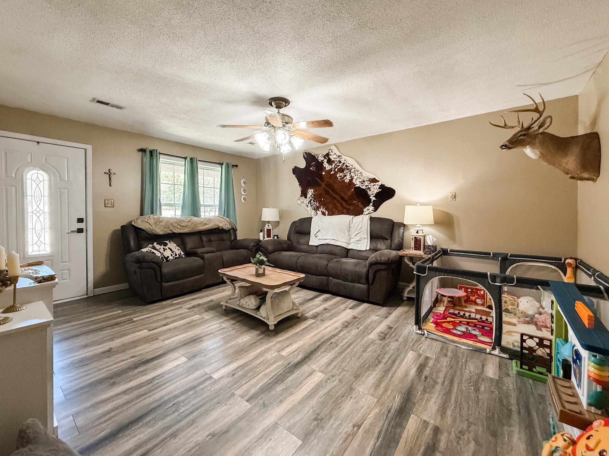 H.F. HENSON - Residential